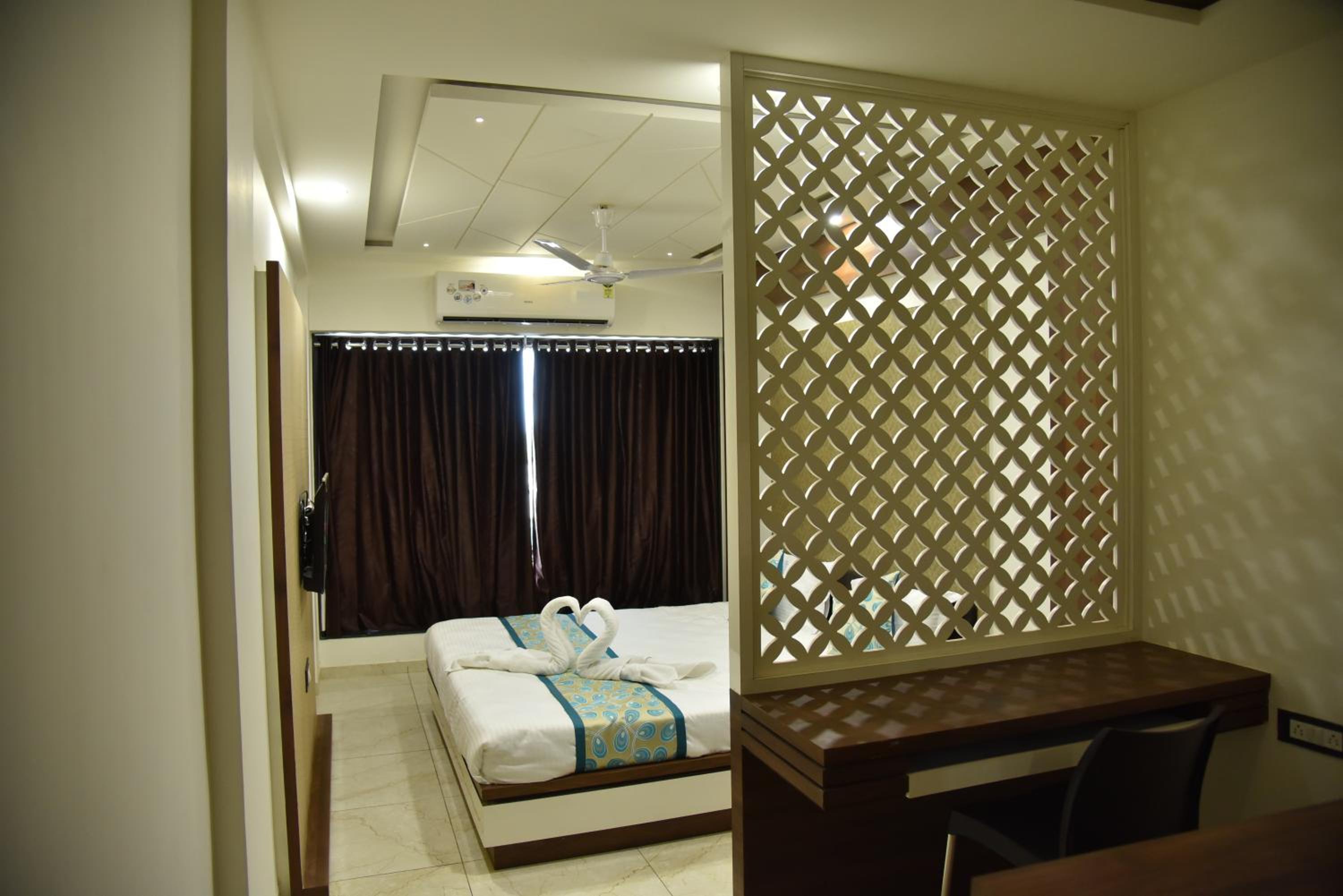 Deluxe Double Room photo 3