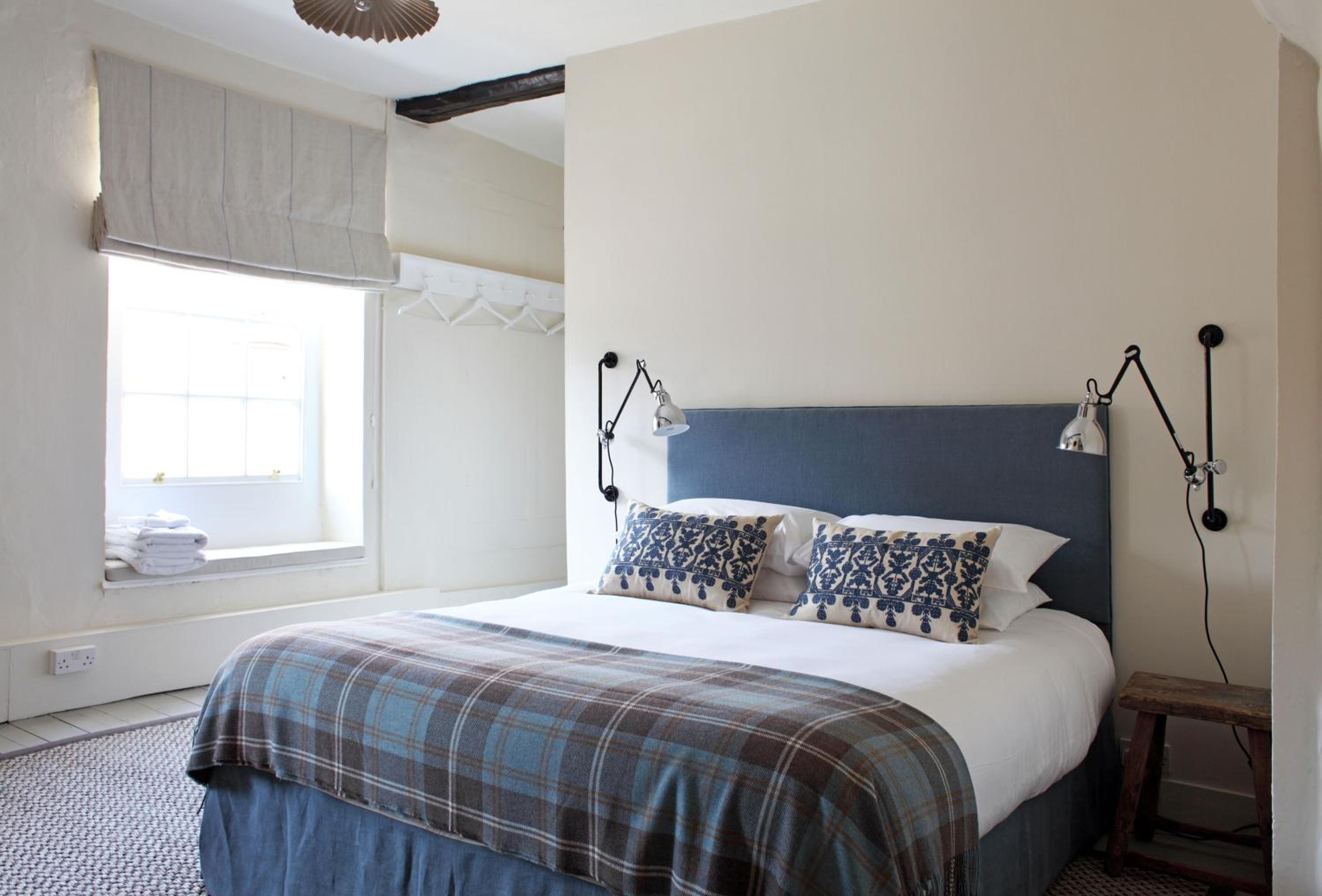 Deluxe King Room photo 2