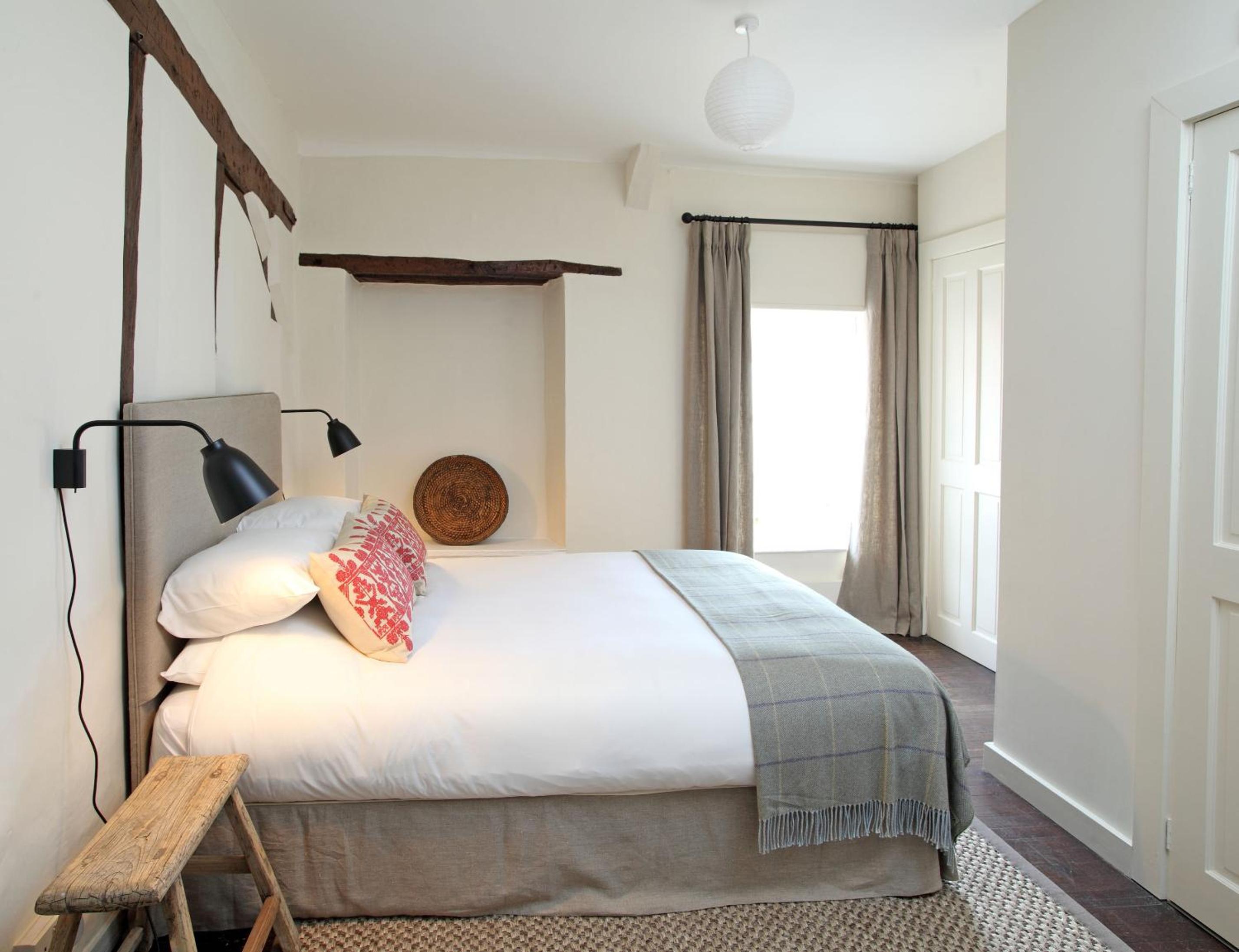 Standard Double Room - Photo 4