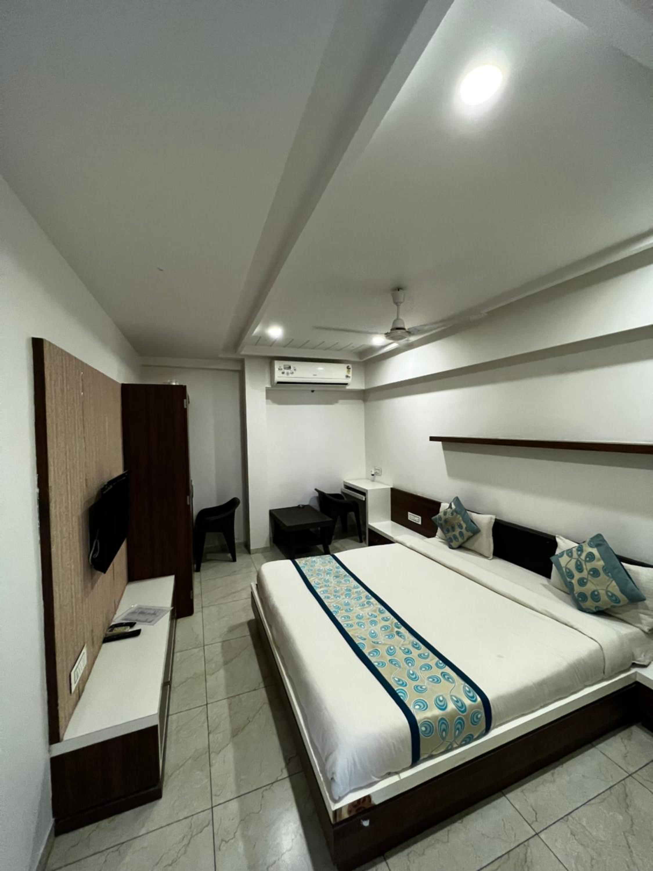 Budget Triple Room photo 3