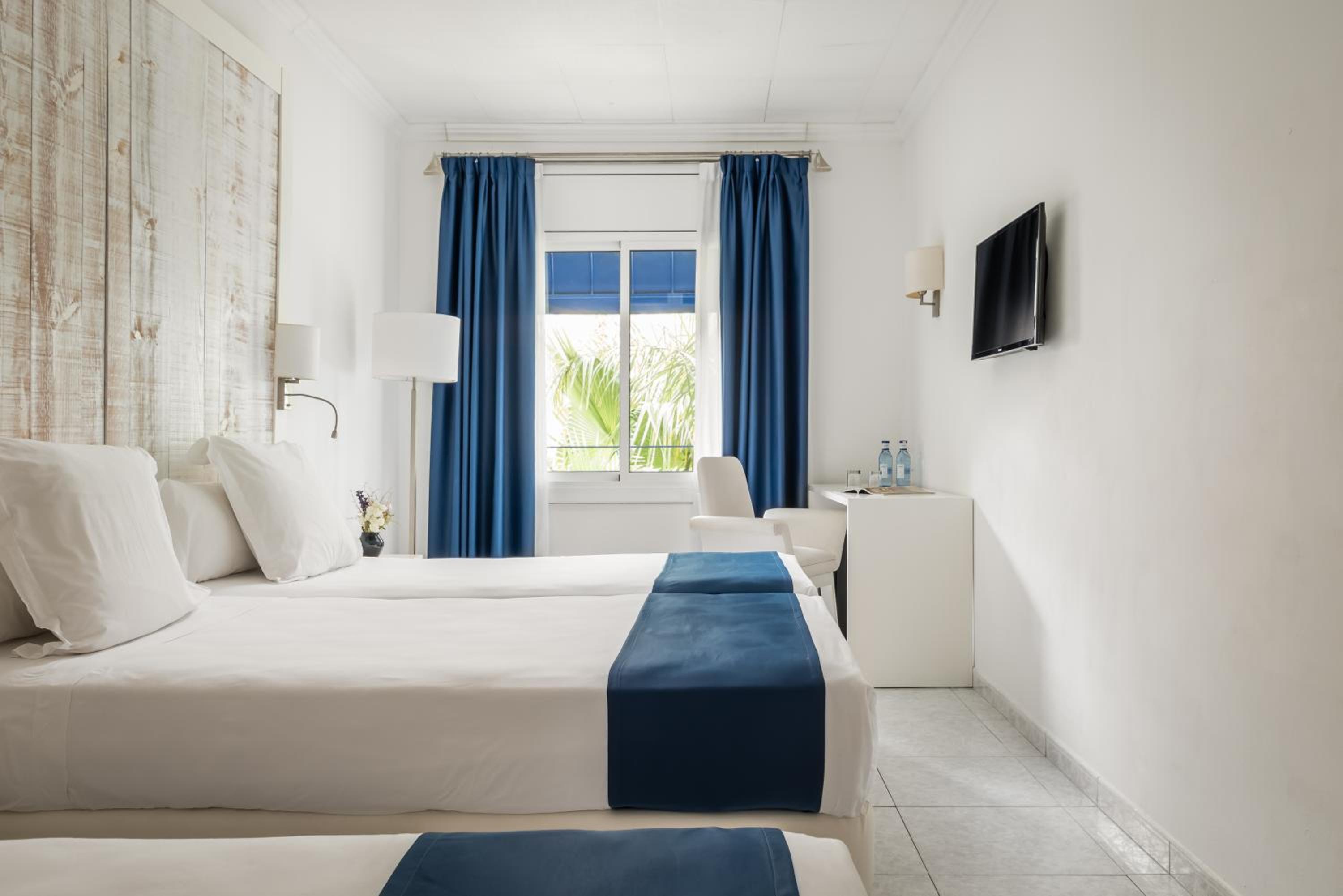 Triple Room - Photo 2