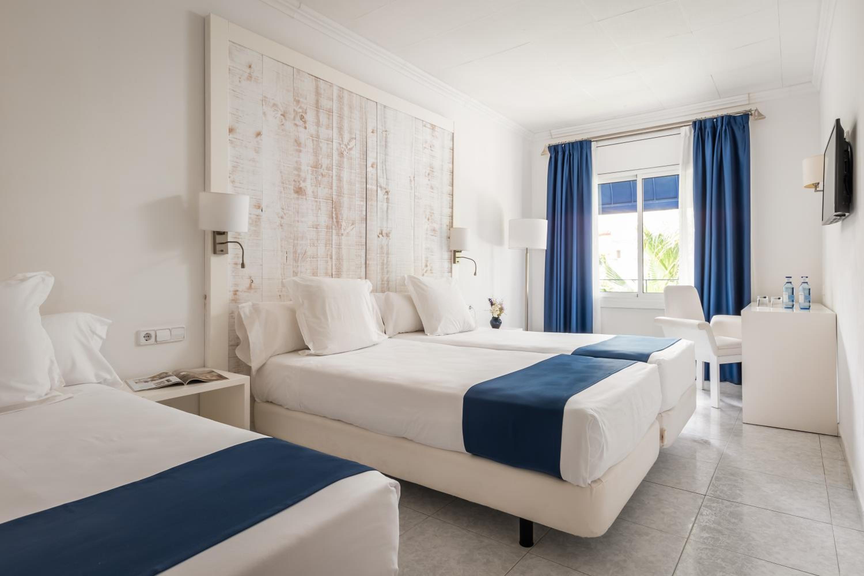 Triple Room - Photo 1