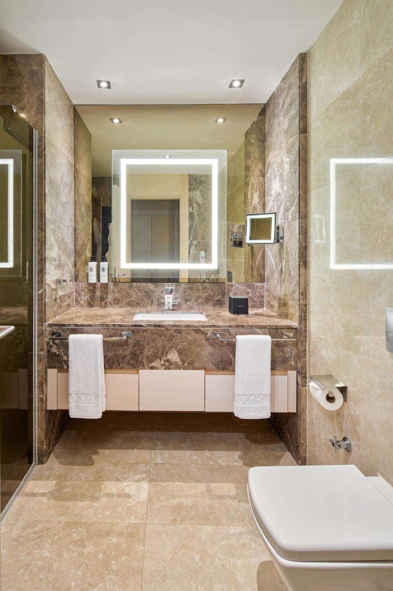 Terrace Lagoon Family Suite Quad thumbnail 6