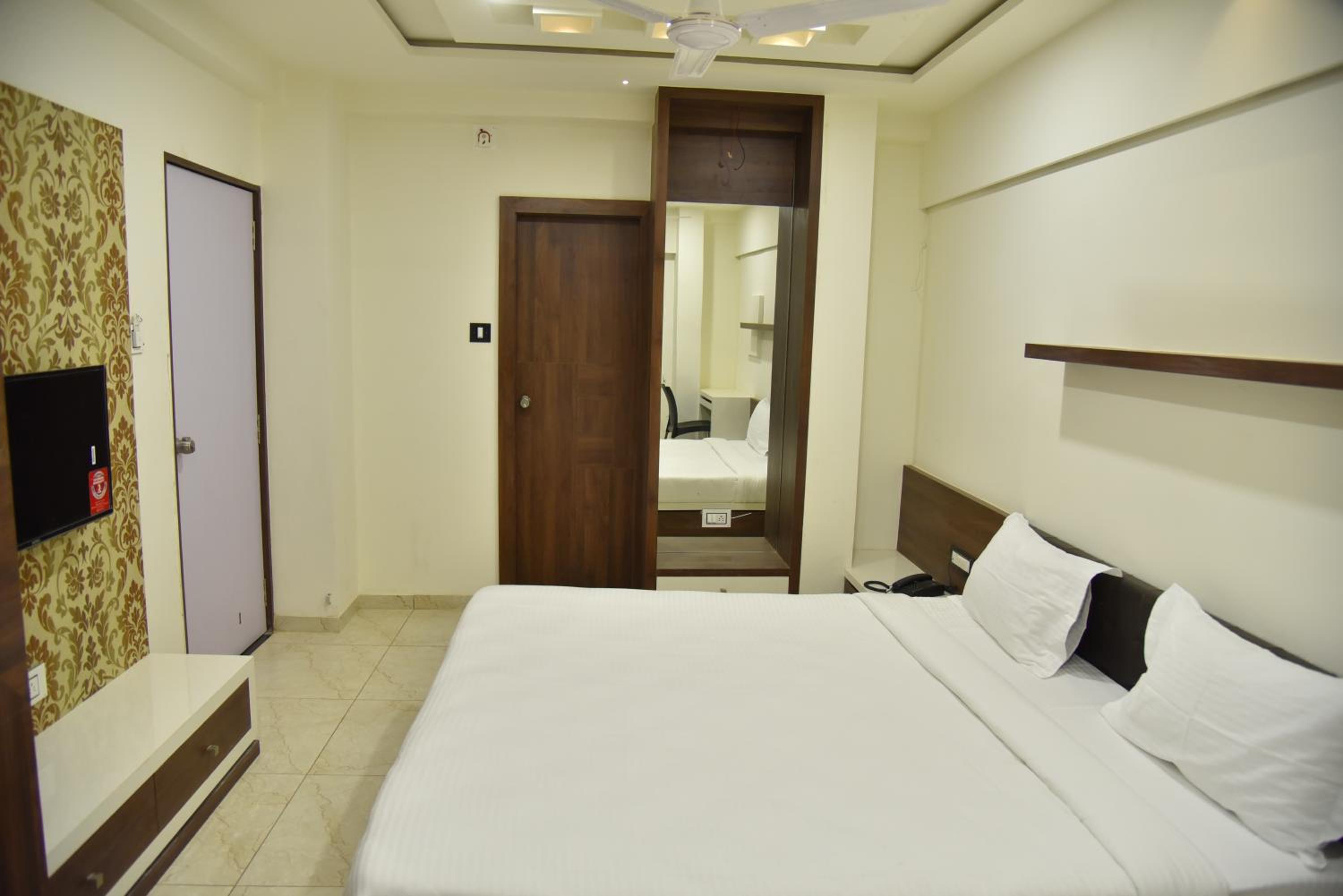 Budget Triple Room photo 2