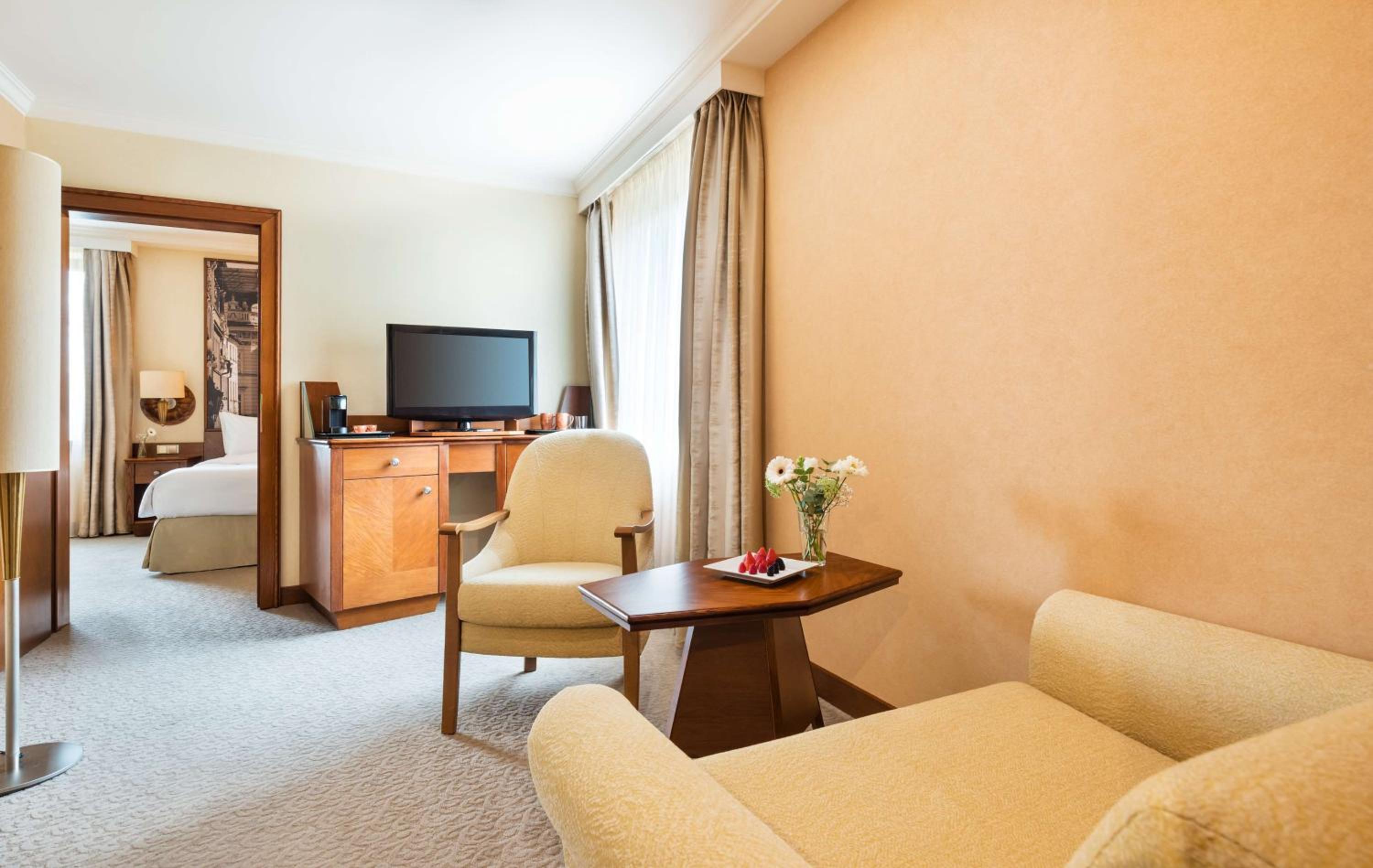 One-Bedroom Suite photo 2