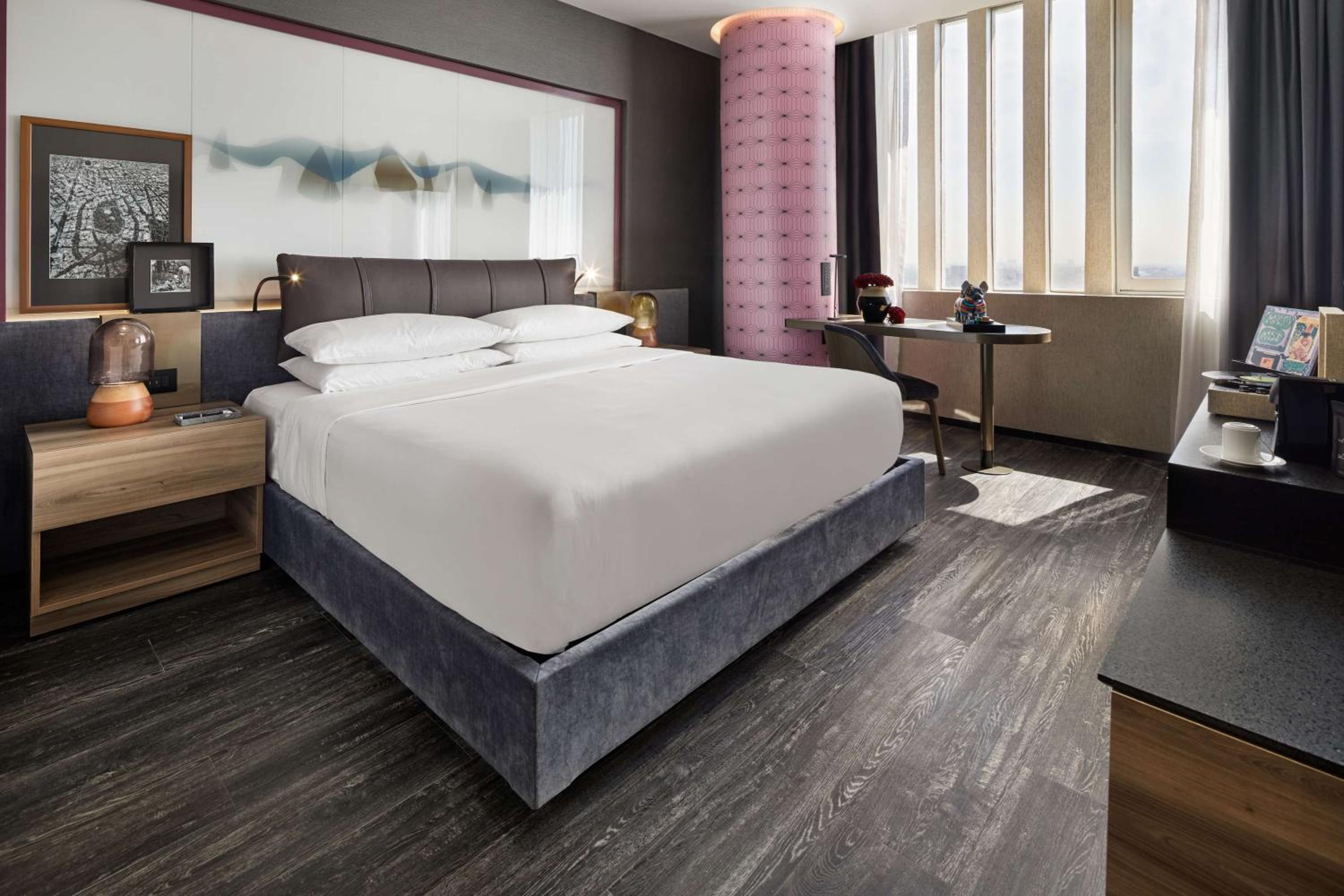 Suite with City View - Photo 1