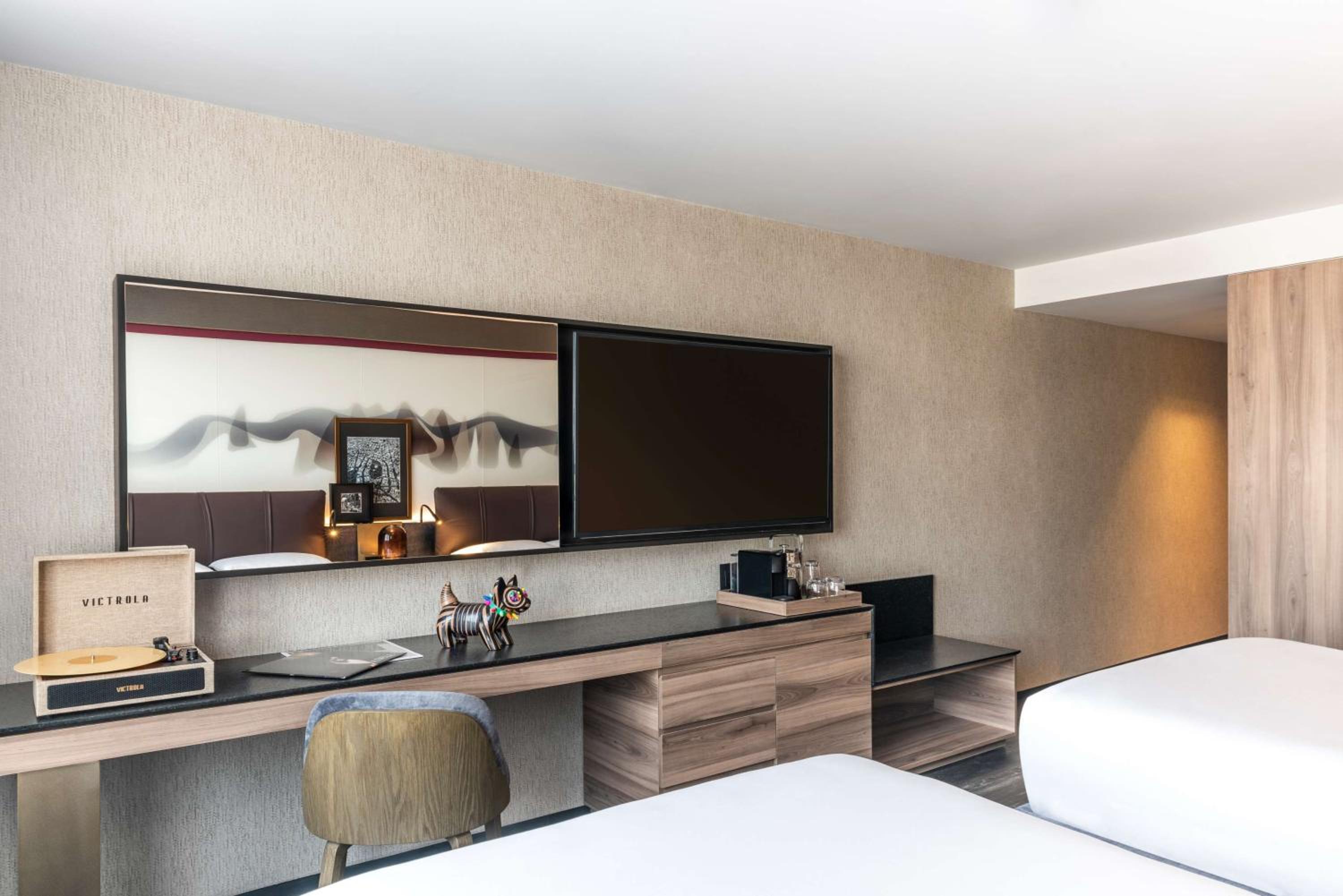 Double Room with Two Double Beds - Photo 4