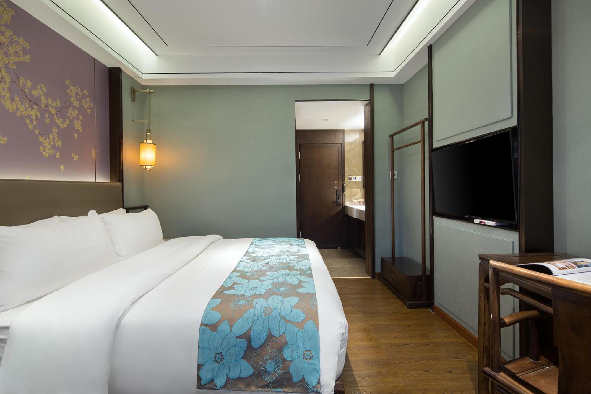 Deluxe Double Room with River View photo 1