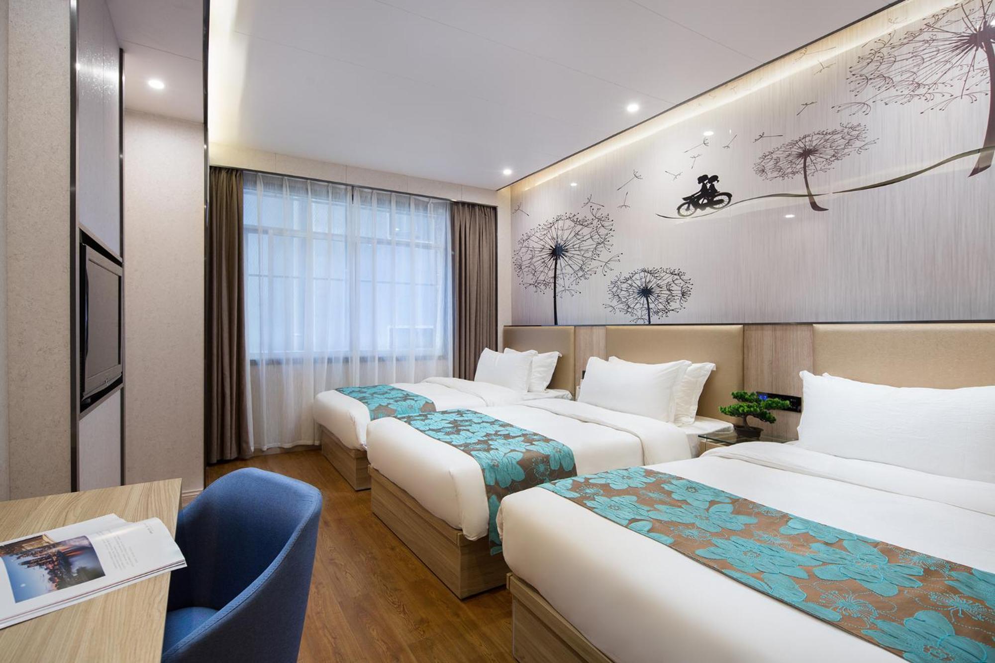 Business Triple Room photo 2