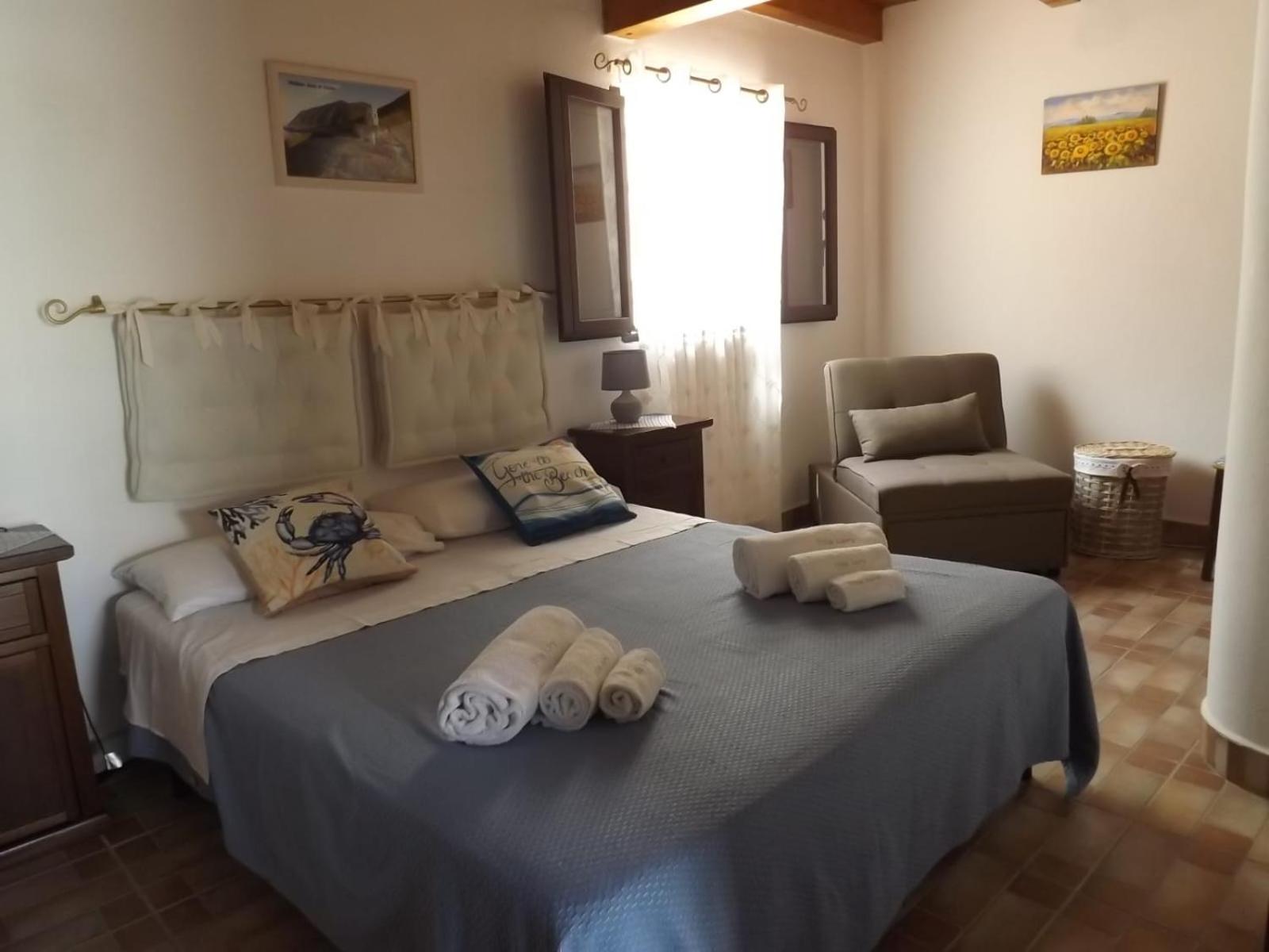 Two-Bedroom Apartment - Photo 1