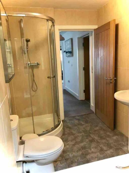 Two-Bedroom House photo 3