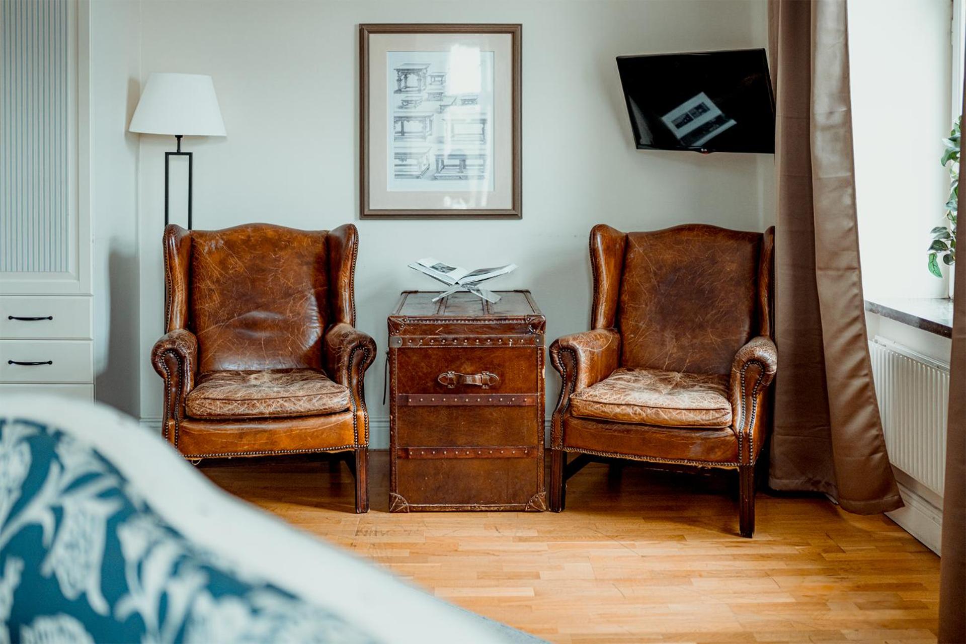 Deluxe King Room - Photo 6