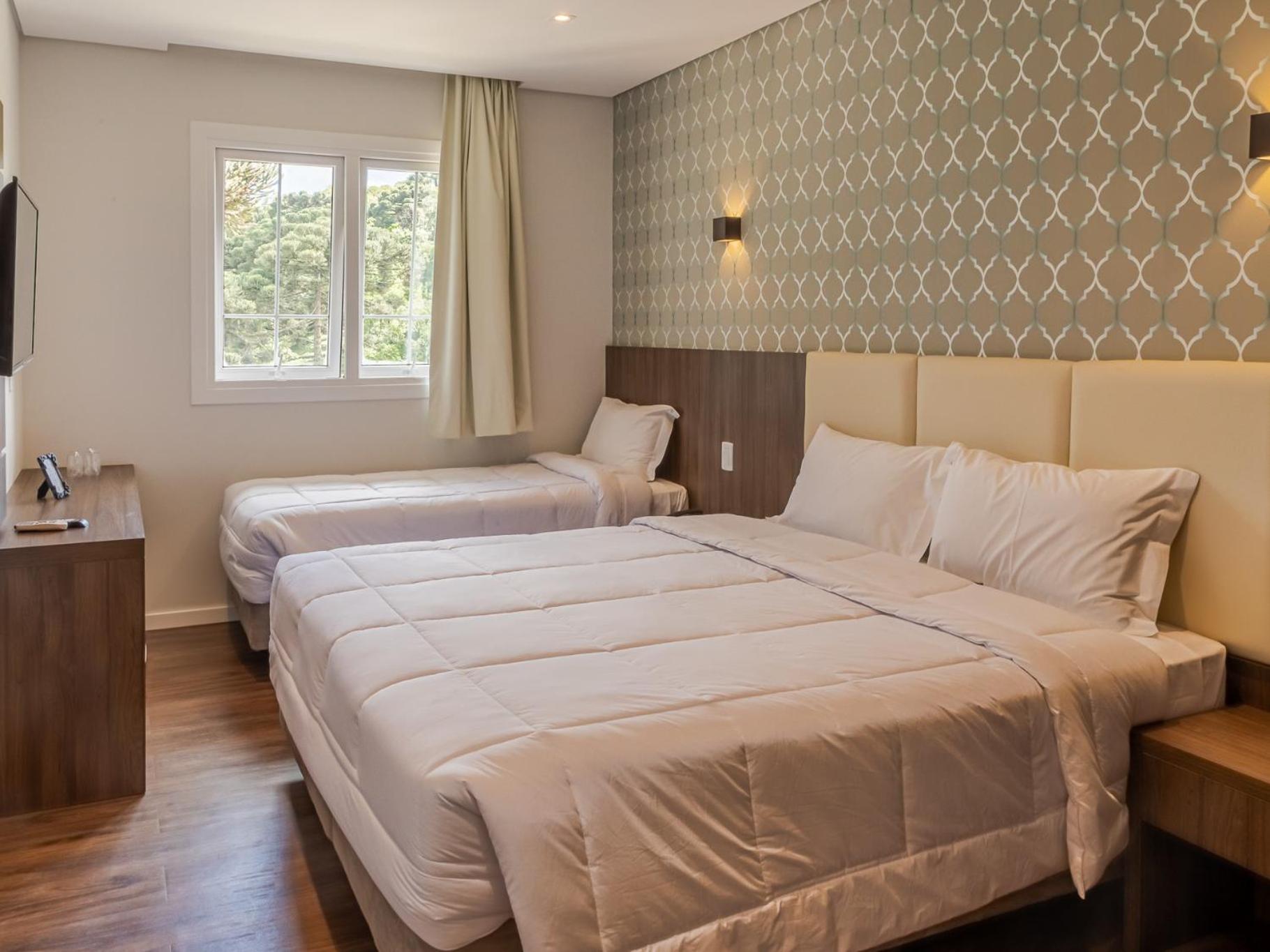 Superior Triple Room photo 3