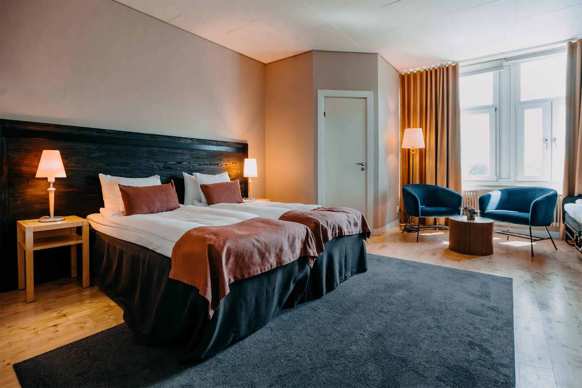 Standard Twin Room - Photo 2