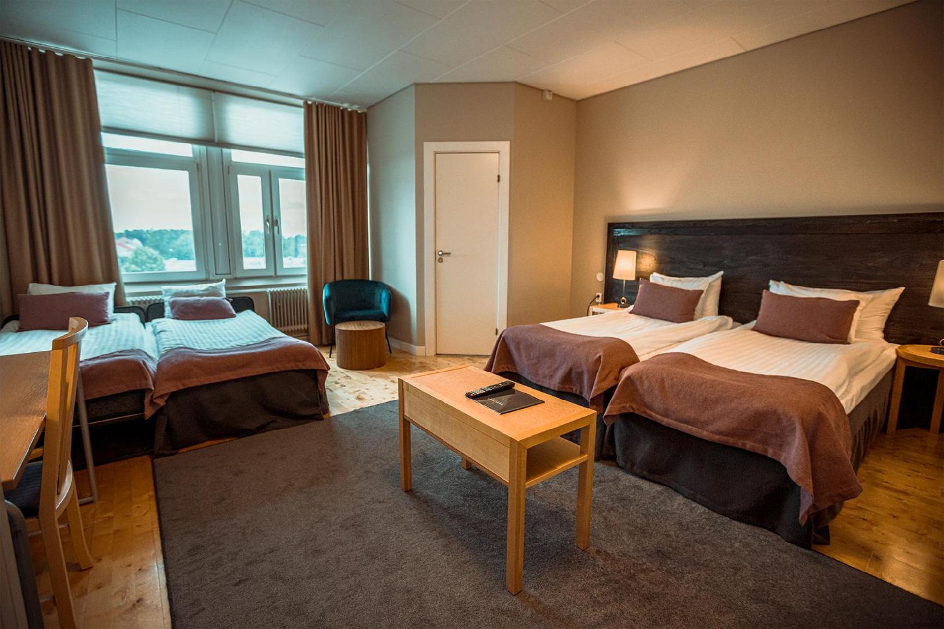 Standard Twin Room - Photo 3