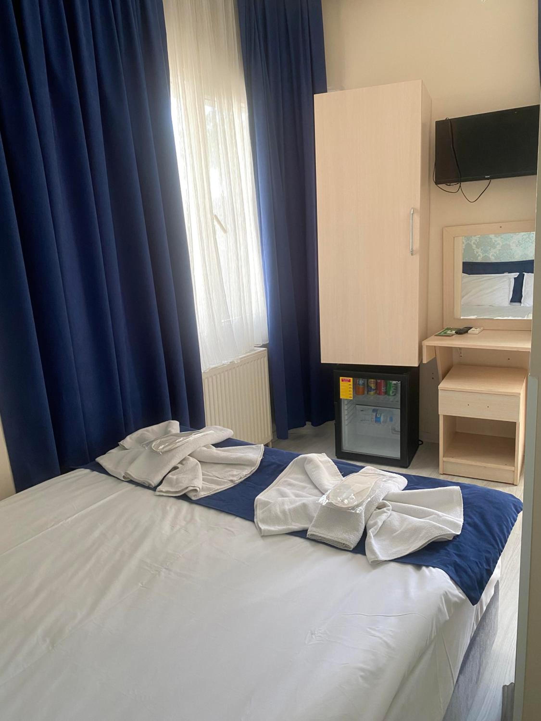 Standard Double Room photo 2