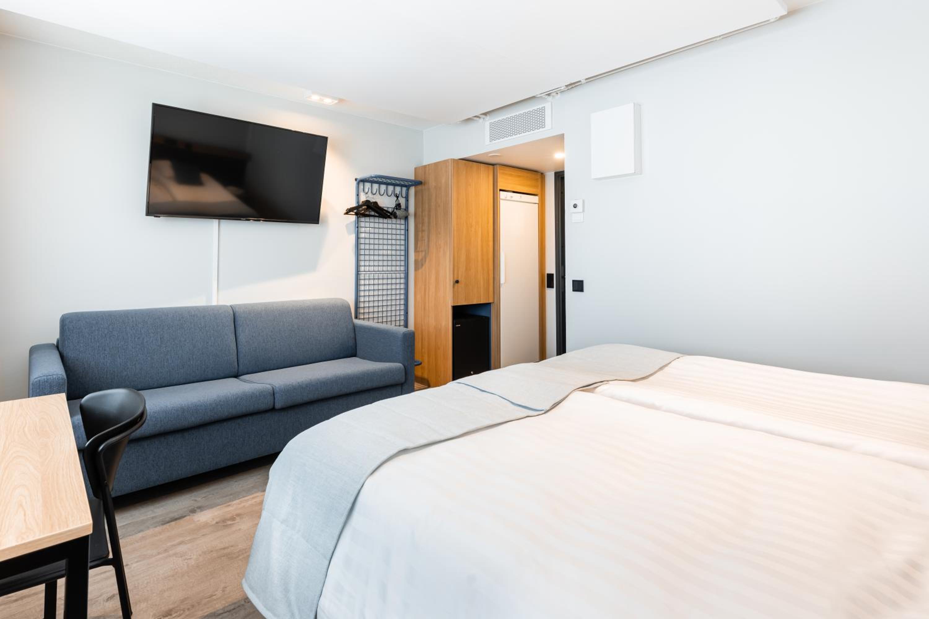 Standard Double Room - Photo 5
