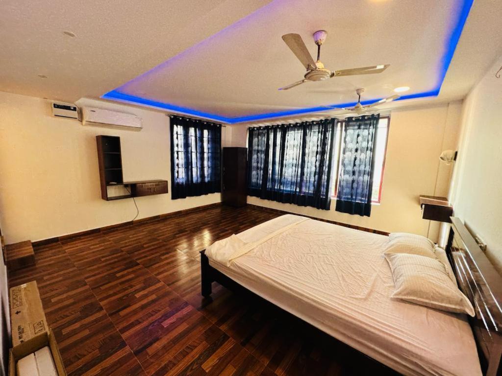 King Room With Lake View