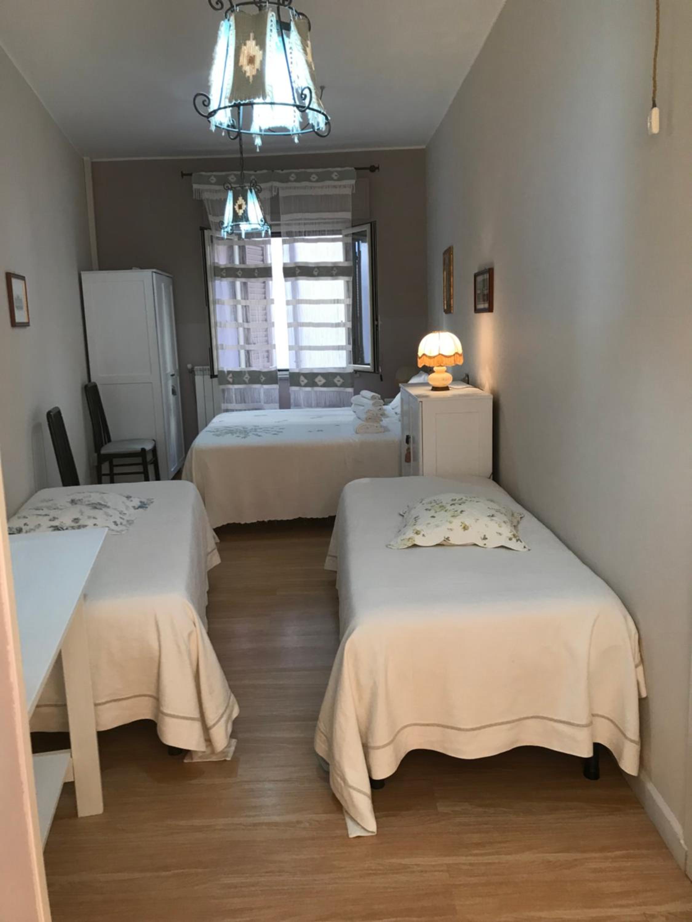 Quadruple Room with Sea View - Photo 7
