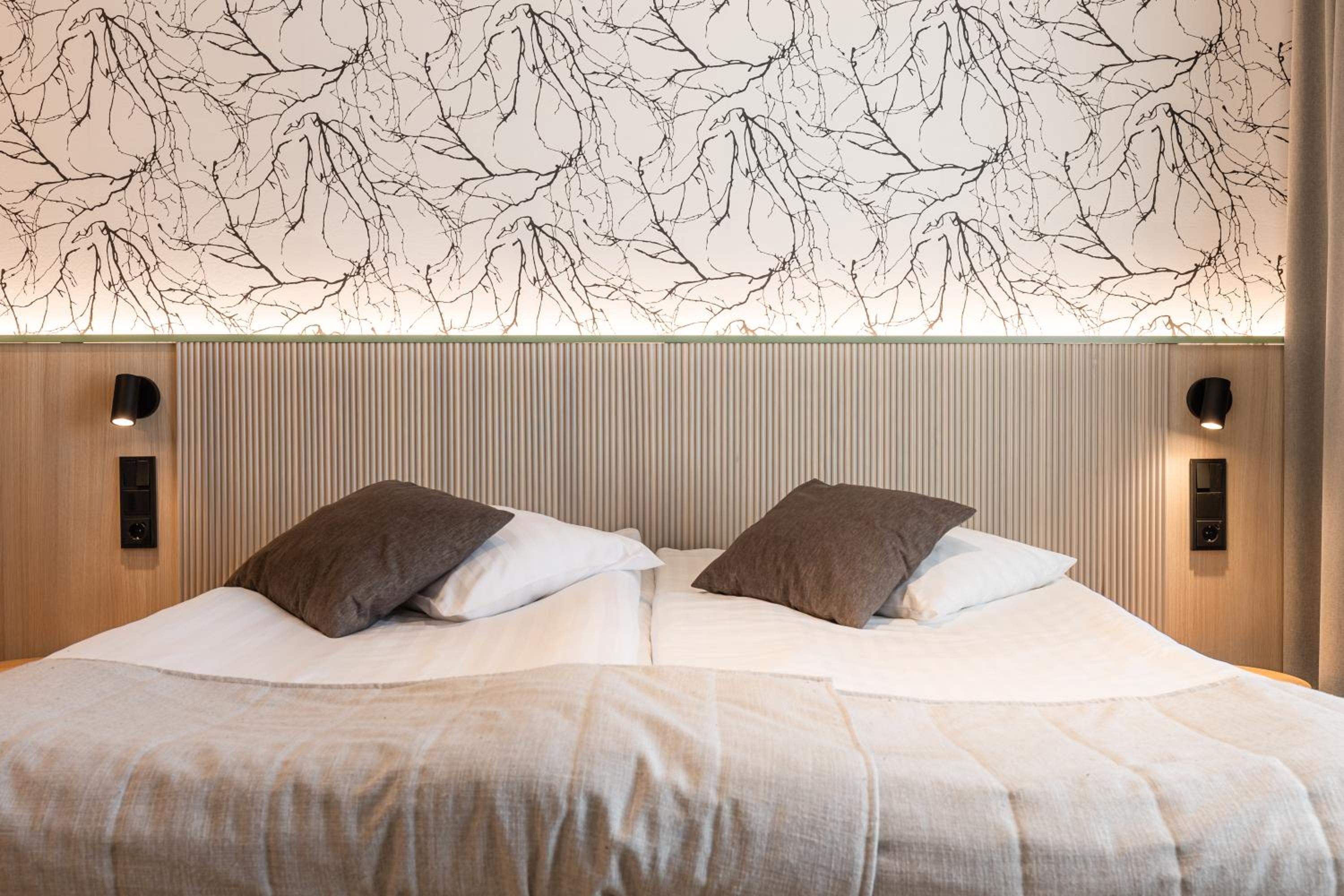 Twin Room - Photo 2