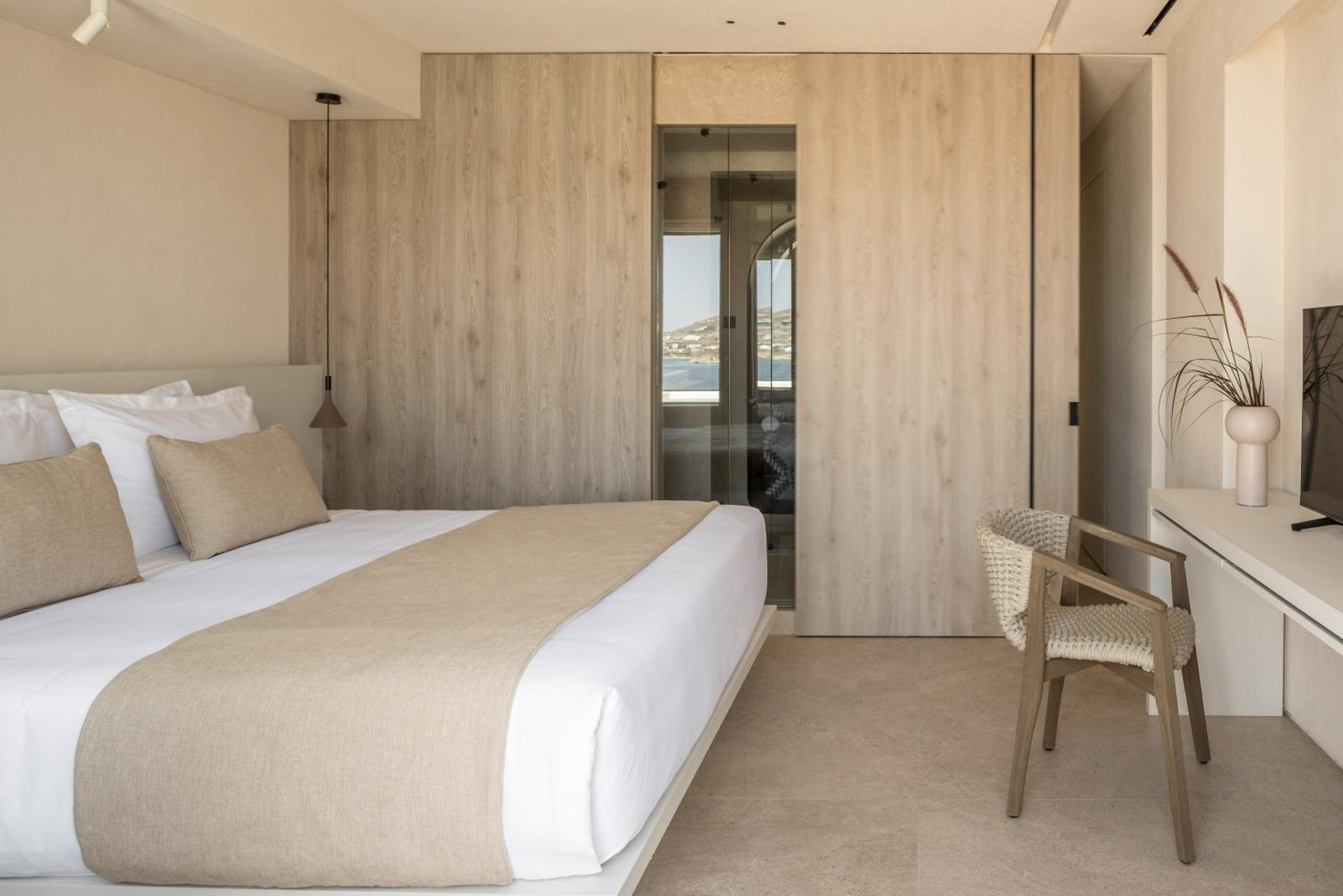 Signature Room with Outdoor Hot Tub & Sea View