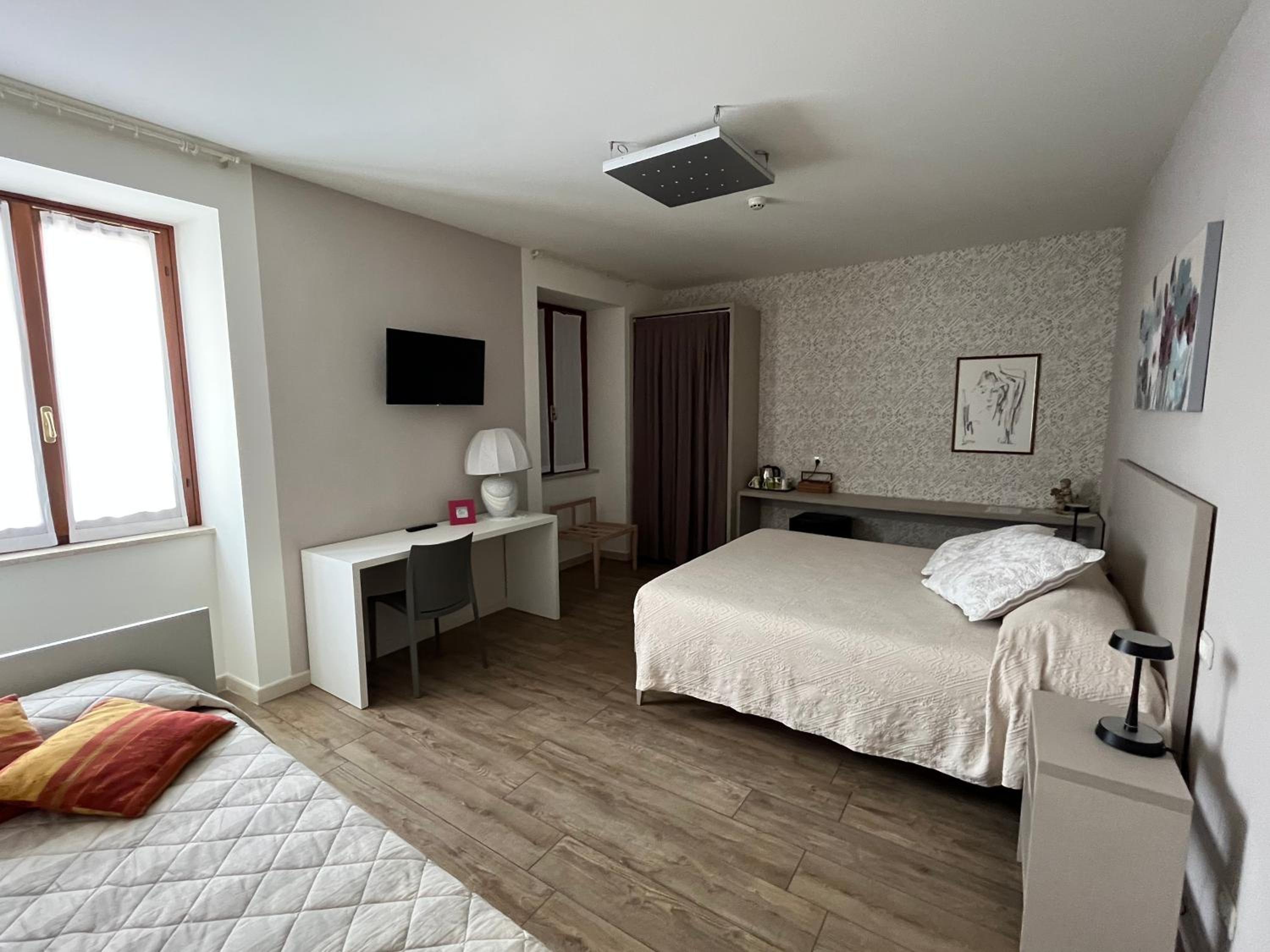 Family Suite - Photo 7