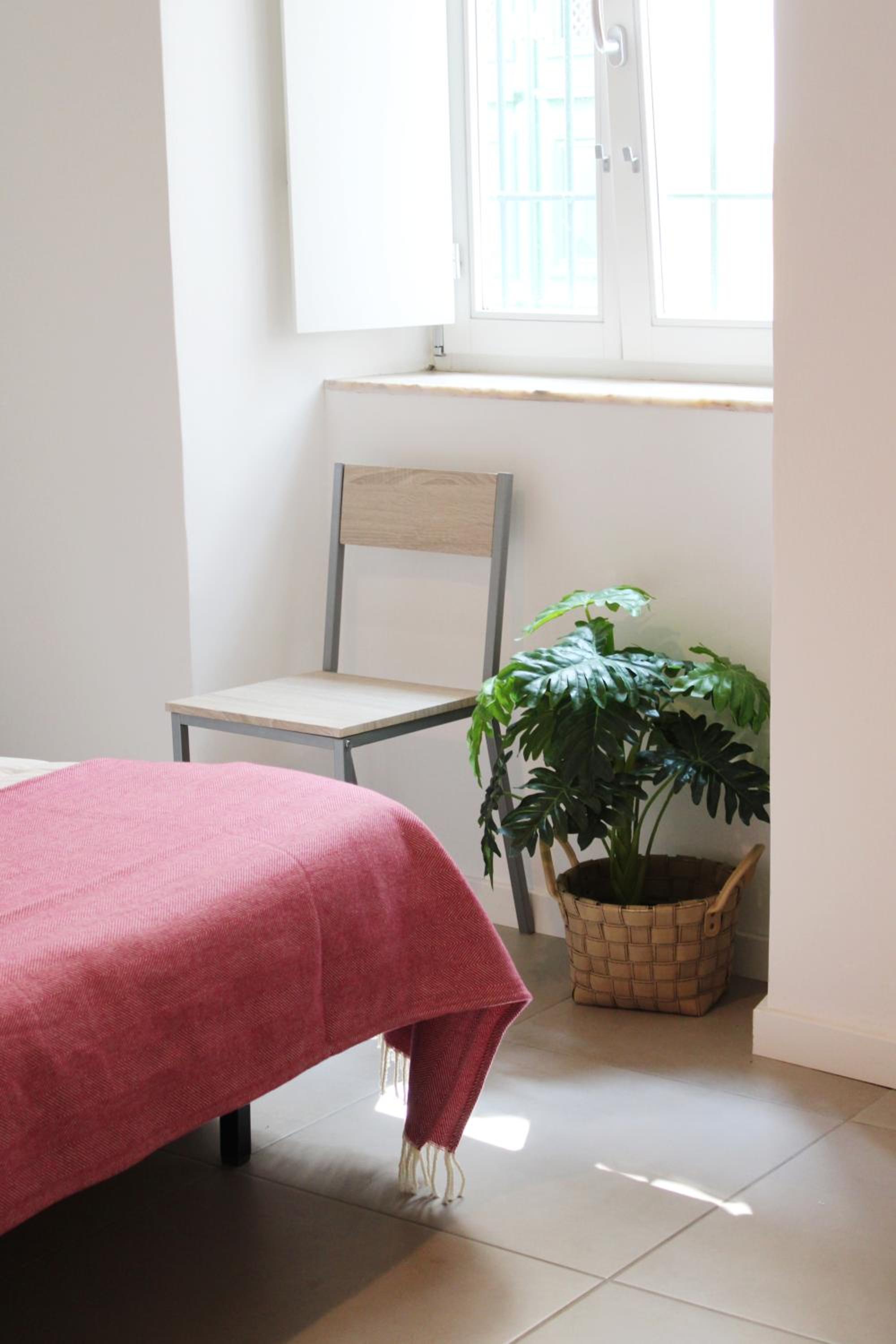 Two-Bedroom House - Photo 3