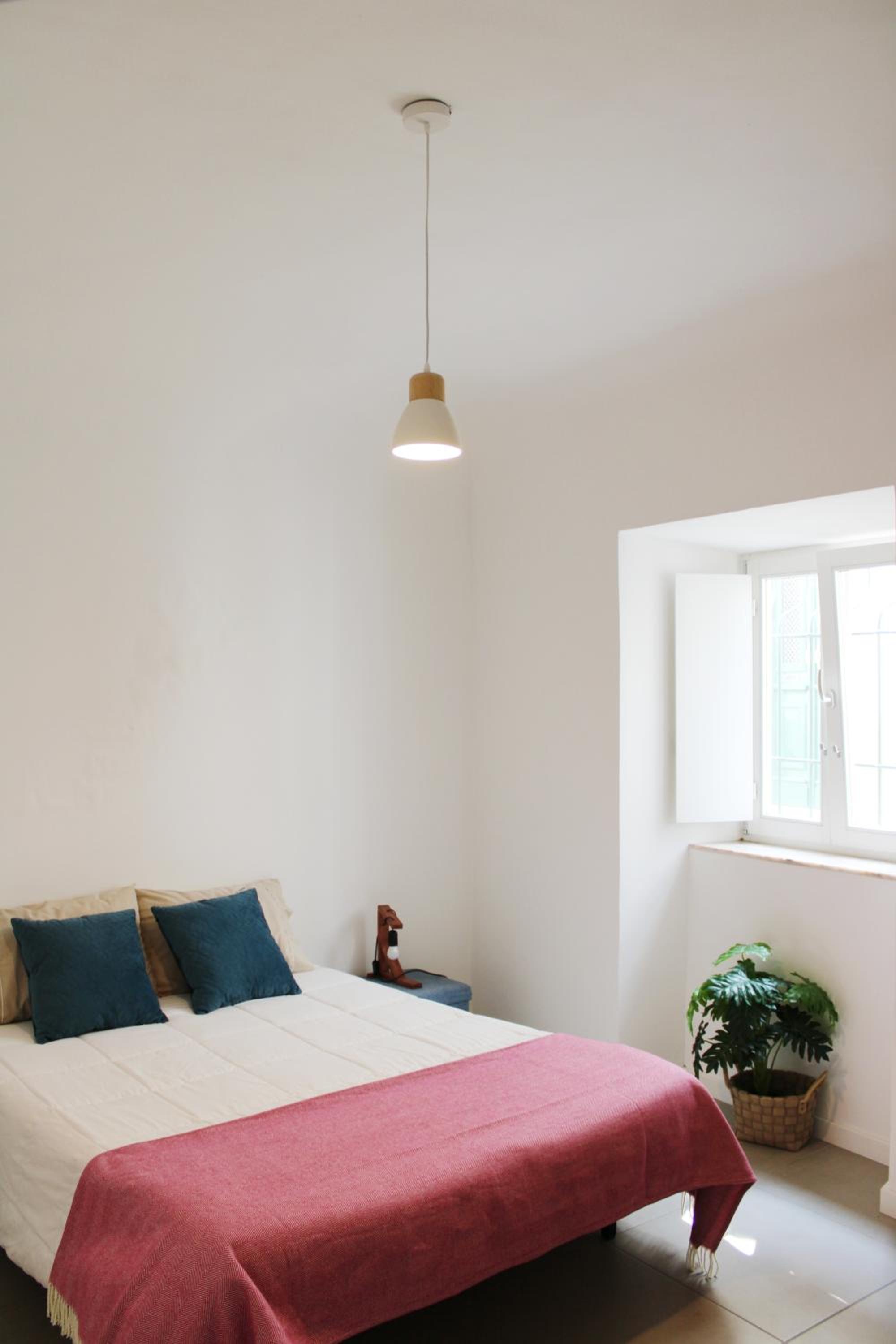 Two-Bedroom House - Photo 23