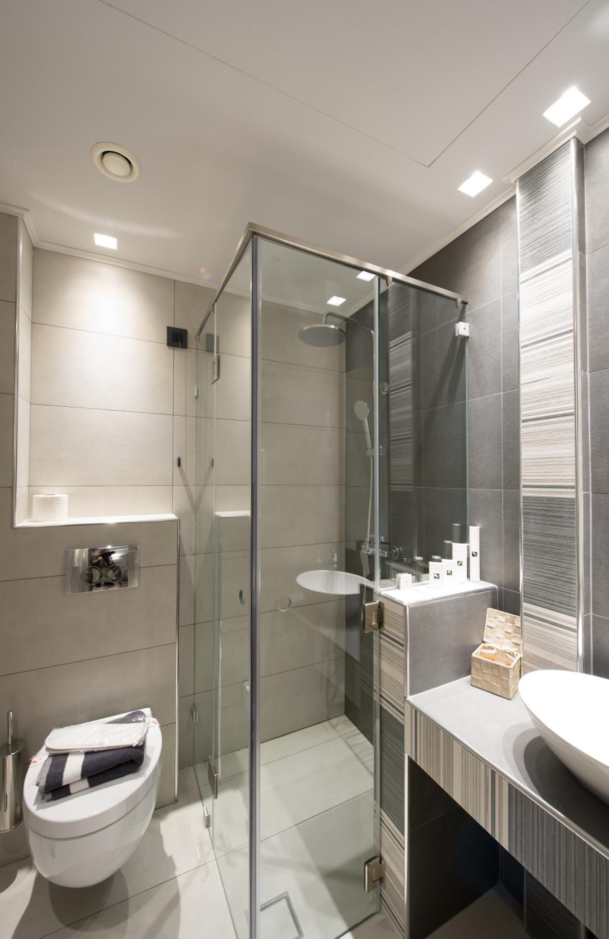 Double or Twin Room - Photo 3