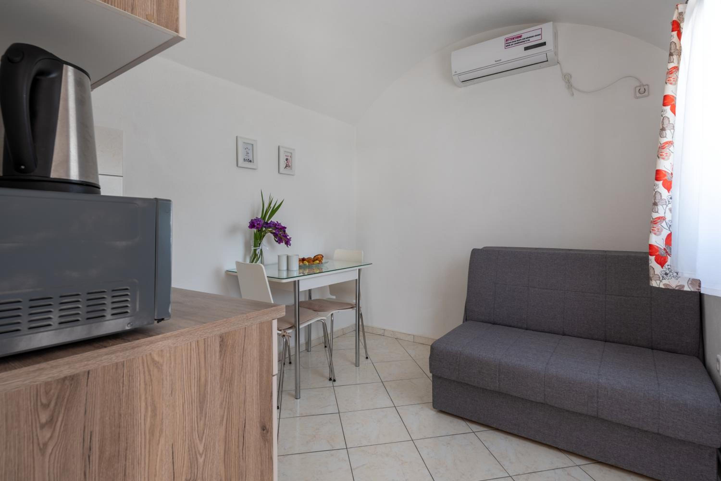 Apartment - Photo 9
