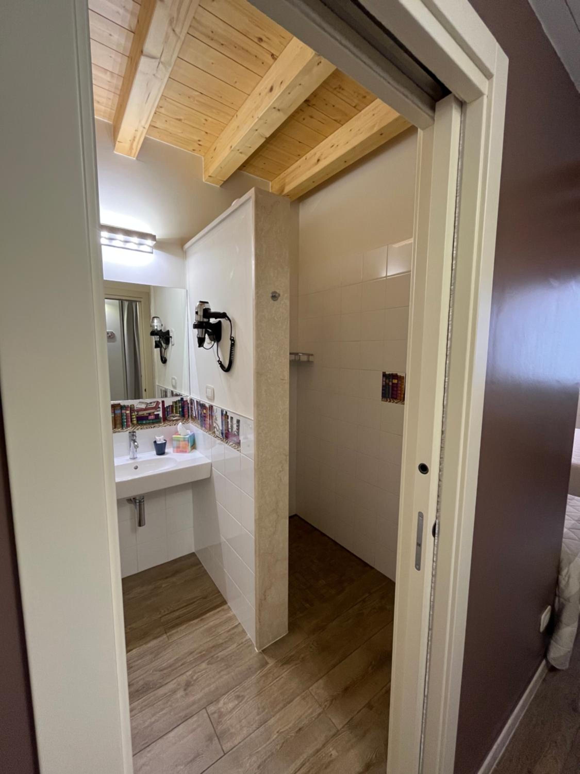 Triple Room - Photo 5