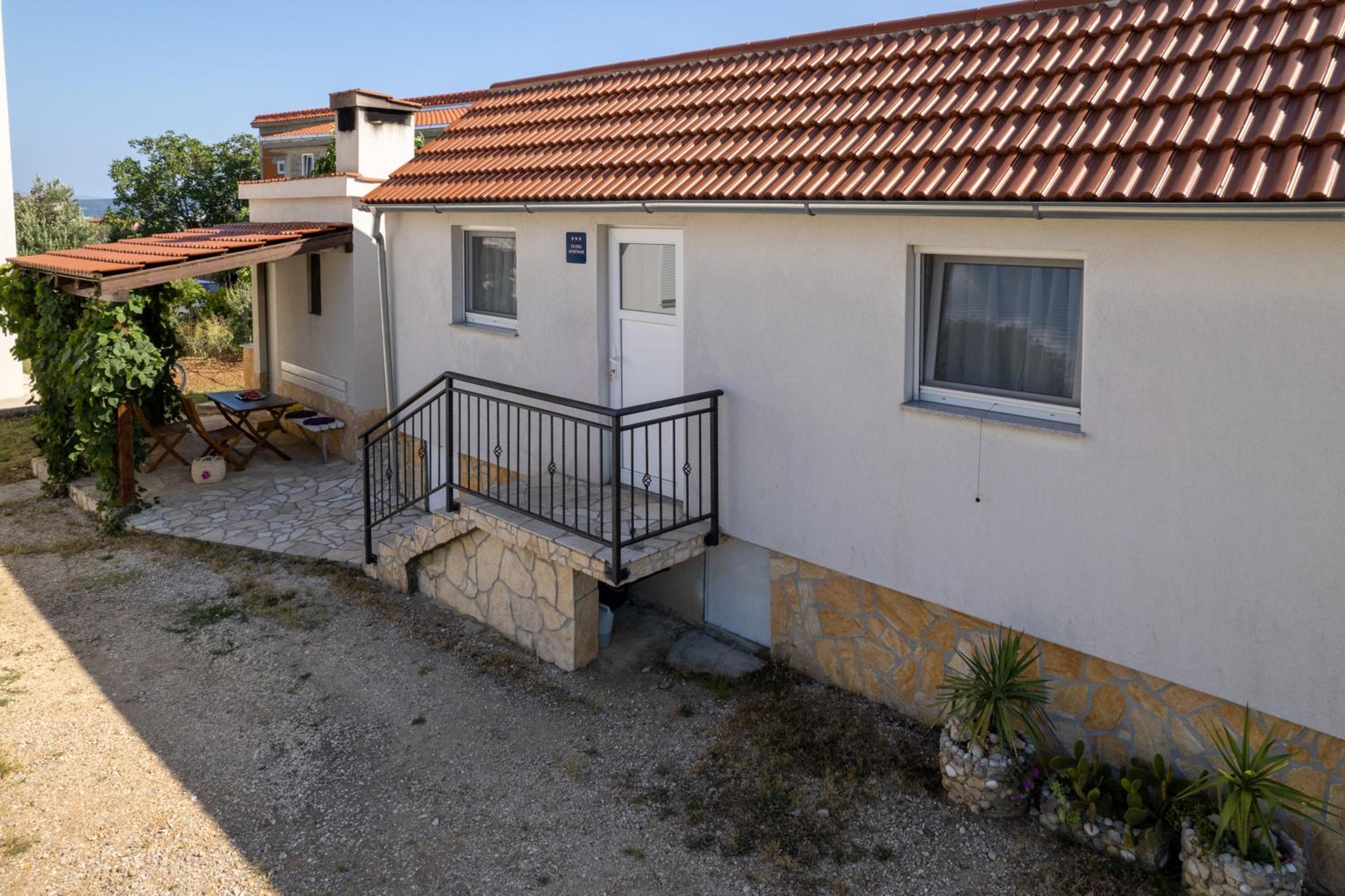 Apartment - Photo 4