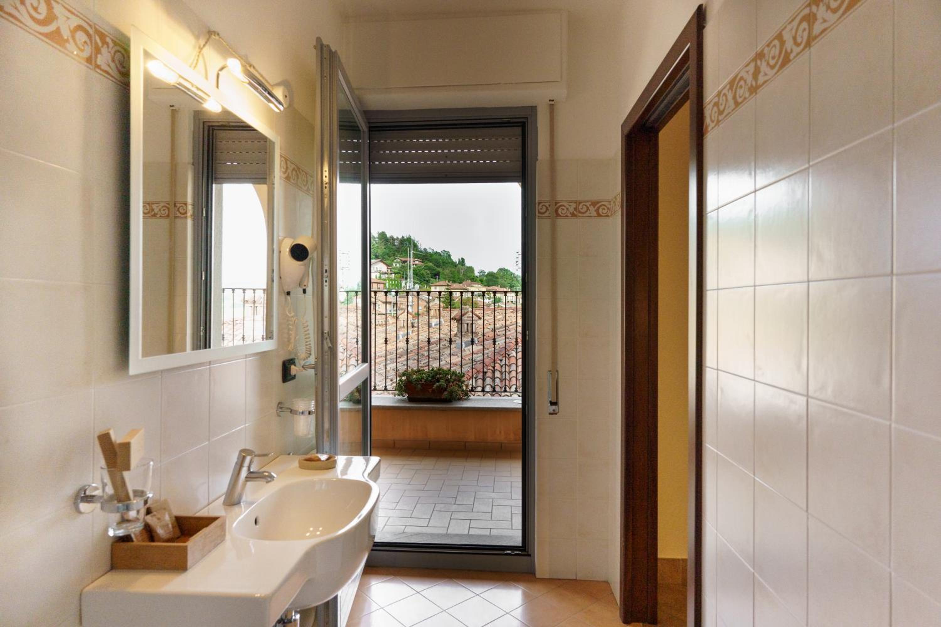 Superior Double Room - Photo 10