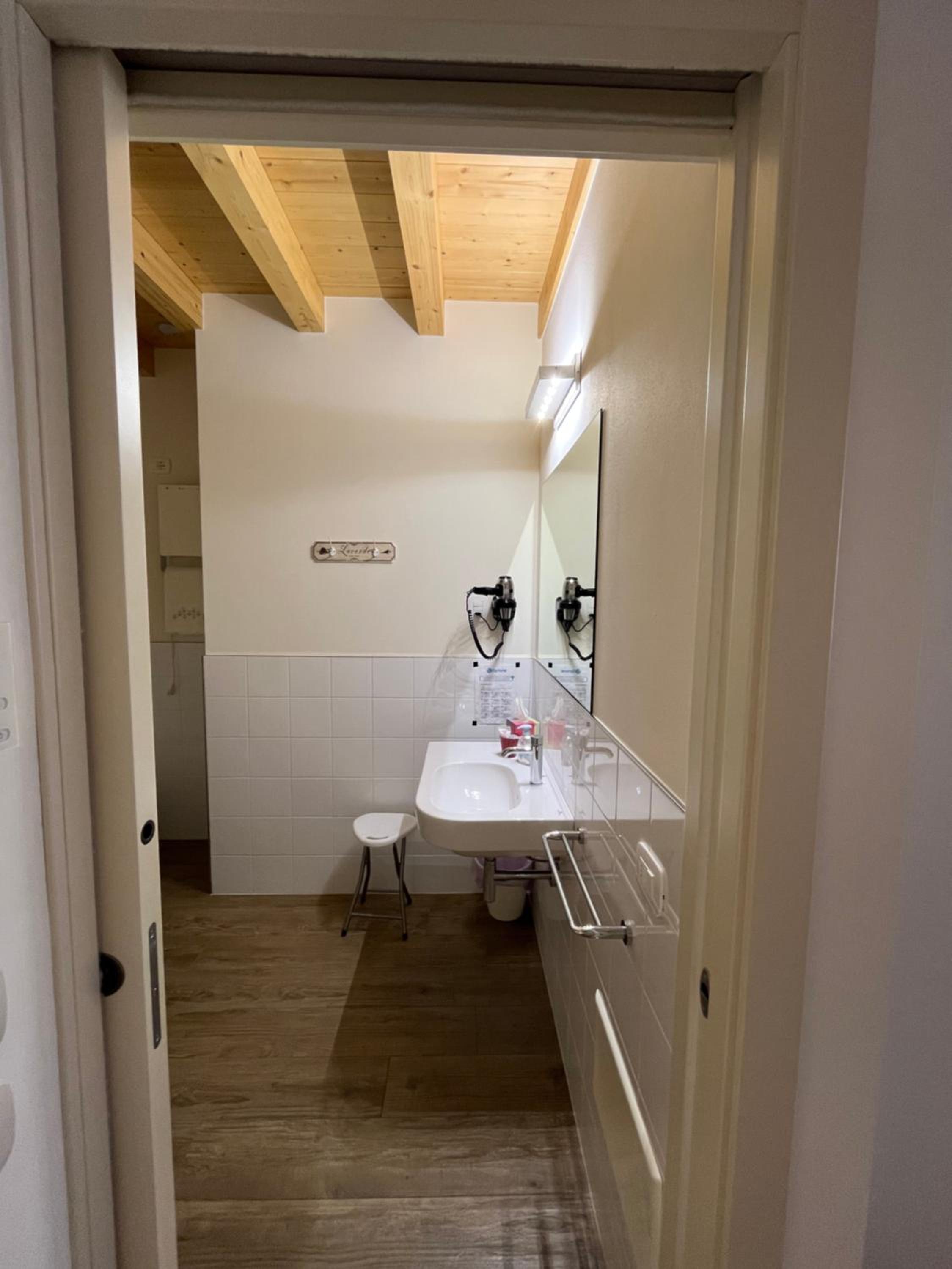 Double Room - Photo 2