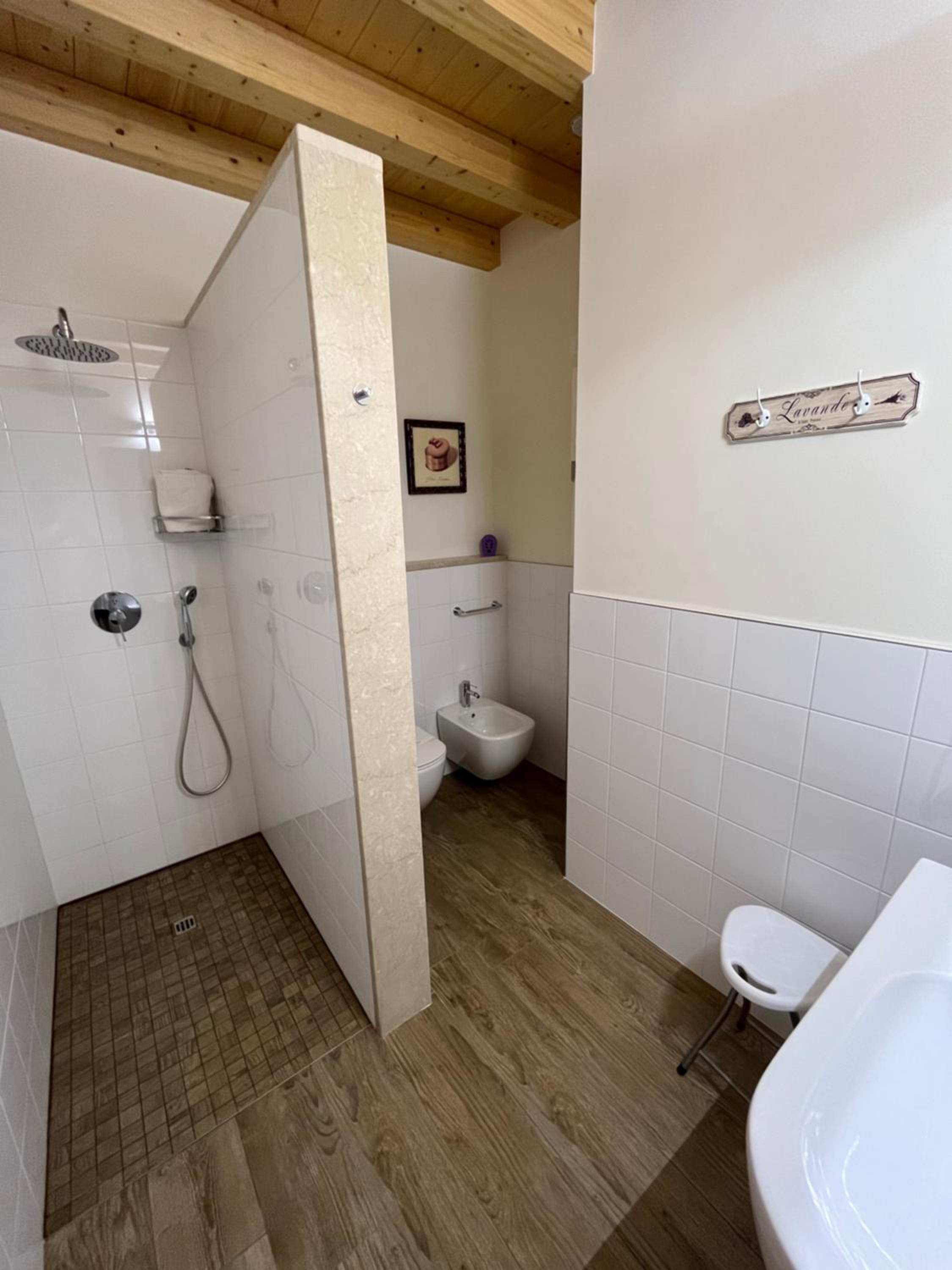 Double Room - Photo 3