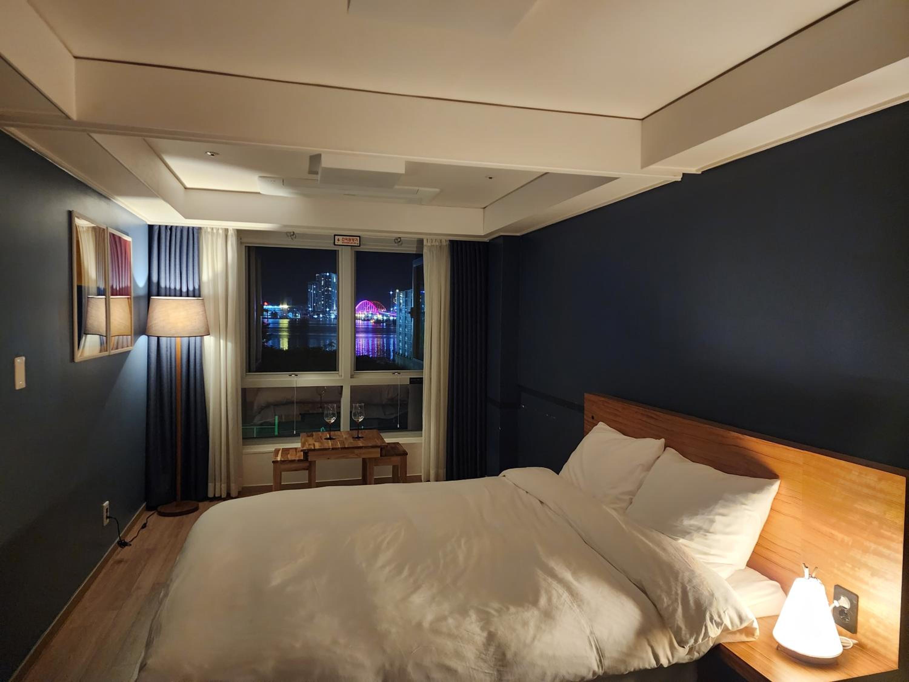 Double Room with Lake View photo 1