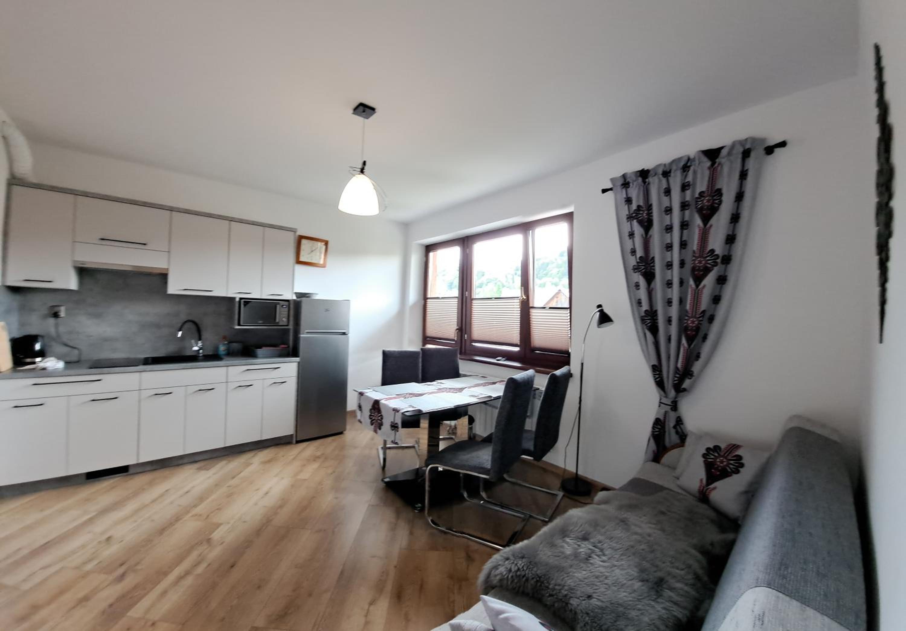 Two-Bedroom Apartment - Photo 3