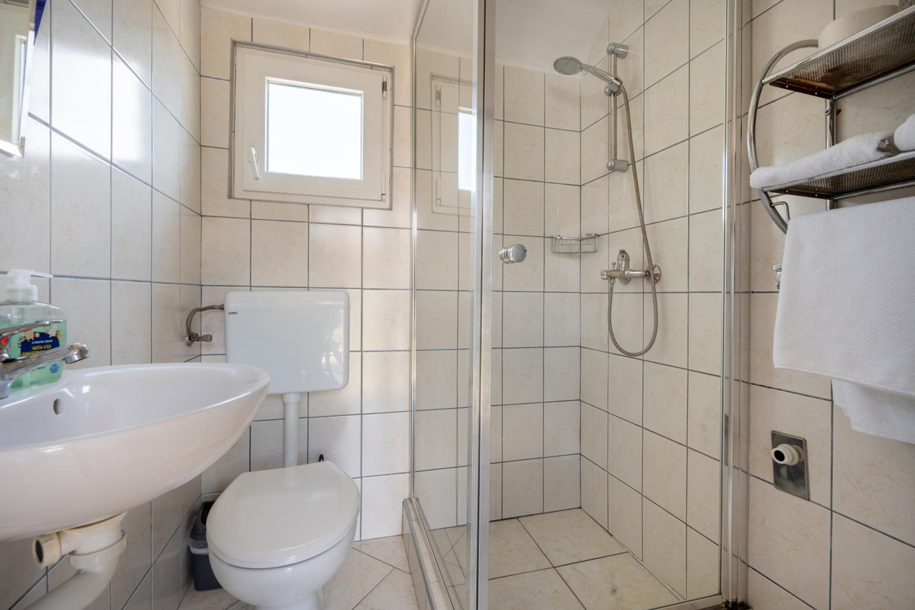 Apartment - Photo 18