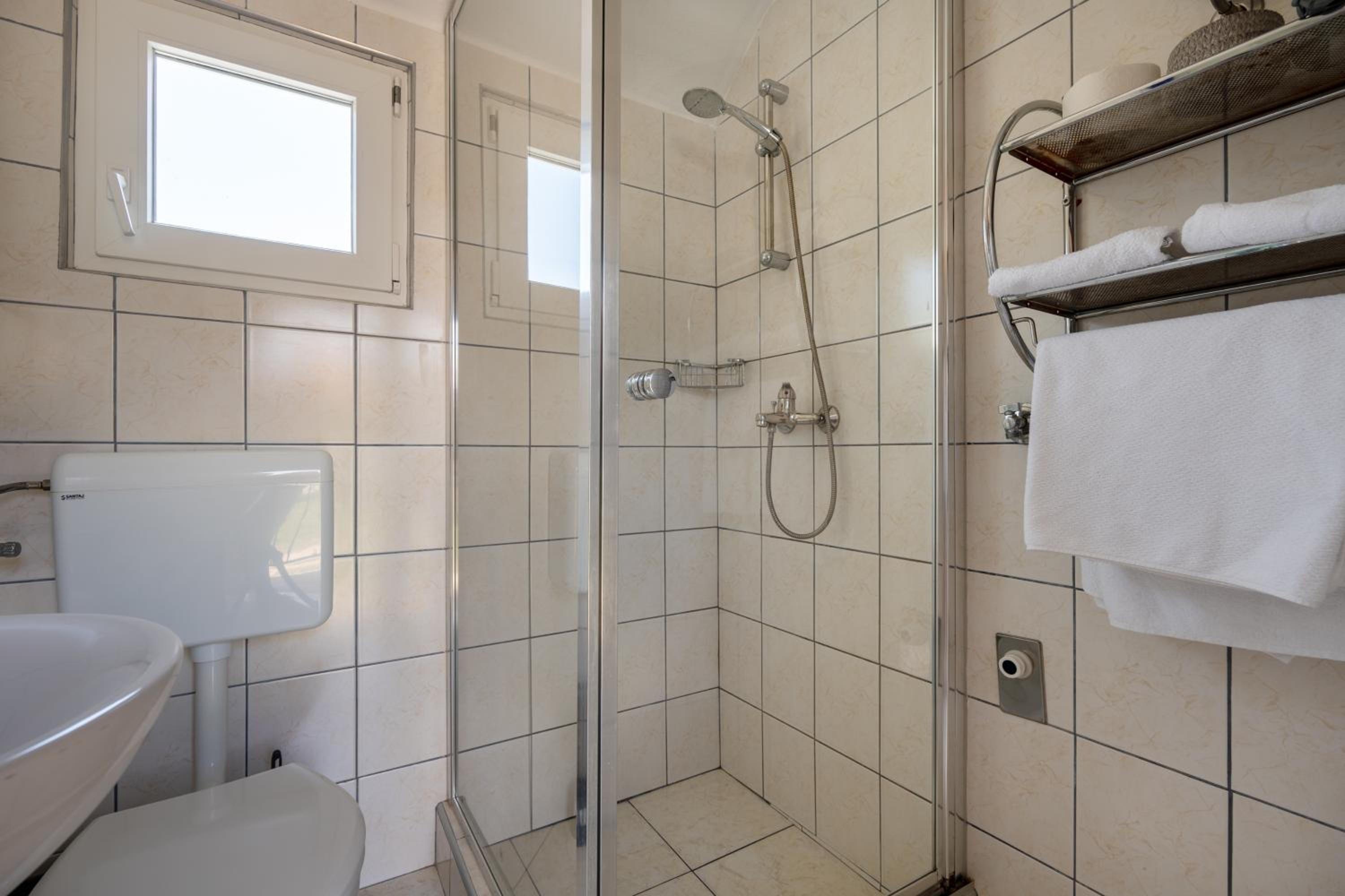 Apartment - Photo 17