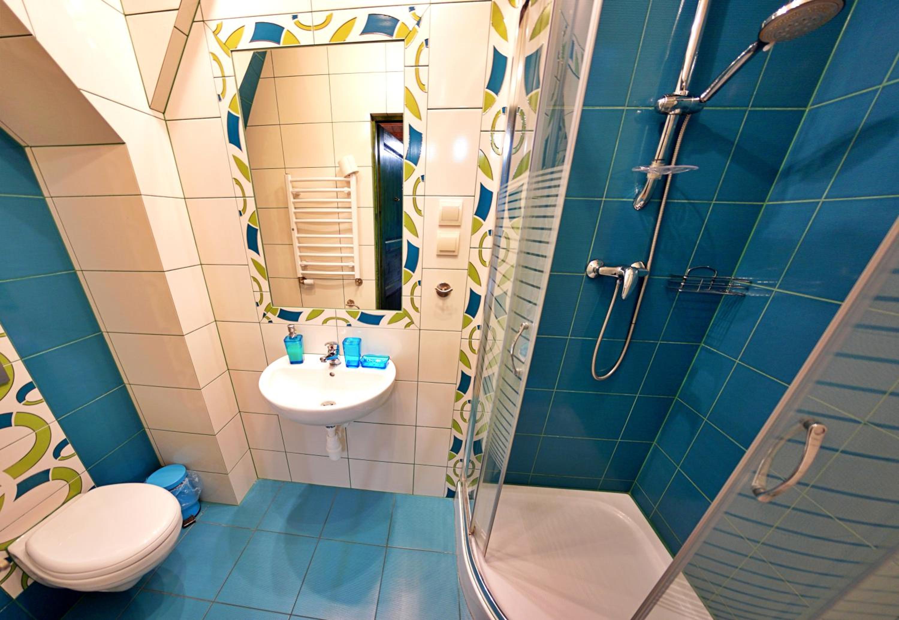 Small Double Room - Photo 7