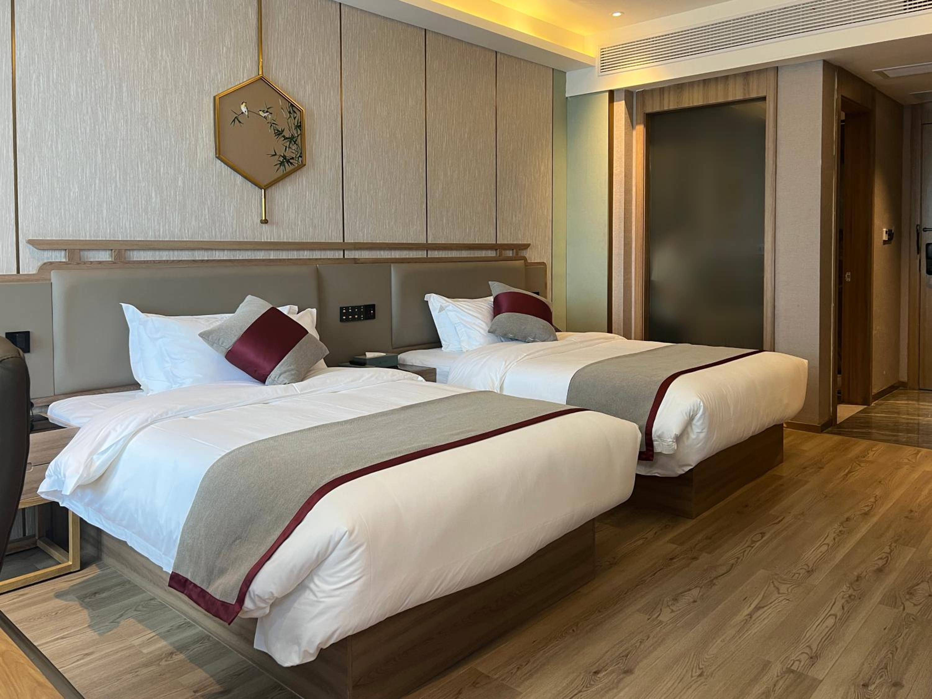 Twin Room with Entertainment