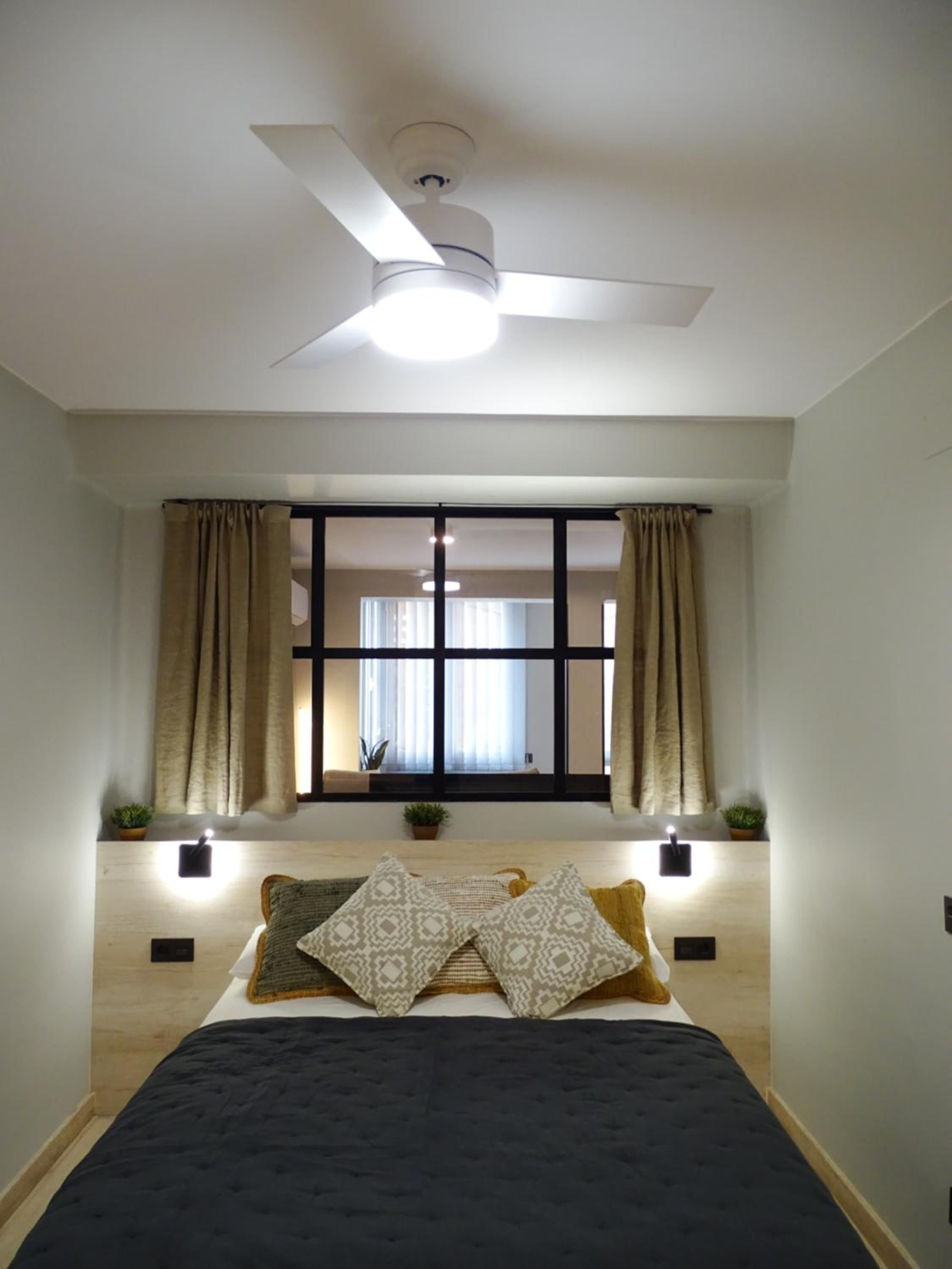 One-Bedroom Apartment photo 2