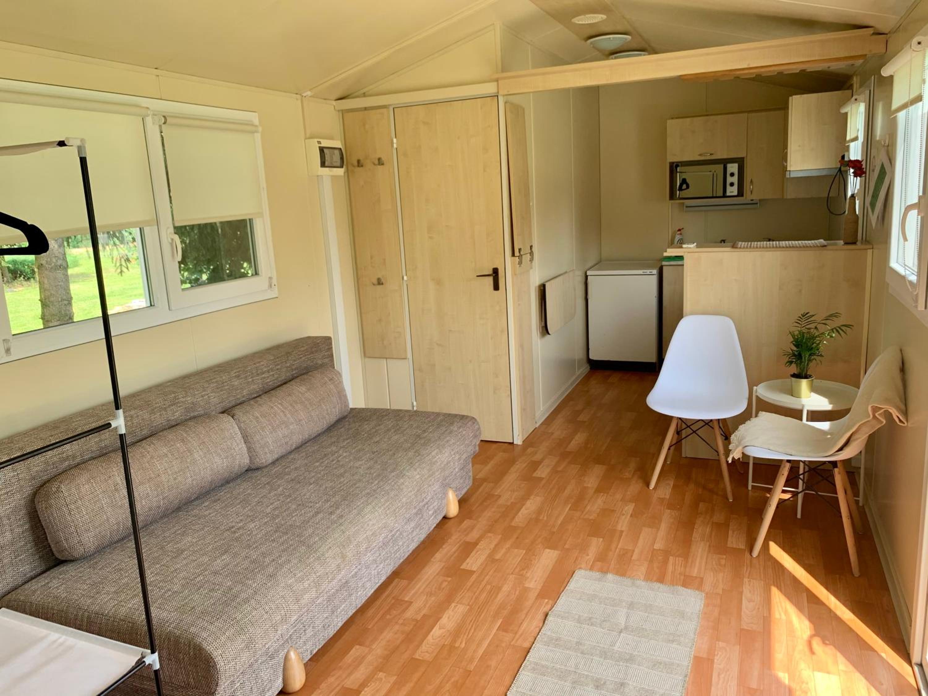 Apartment with Lake View - Photo 1