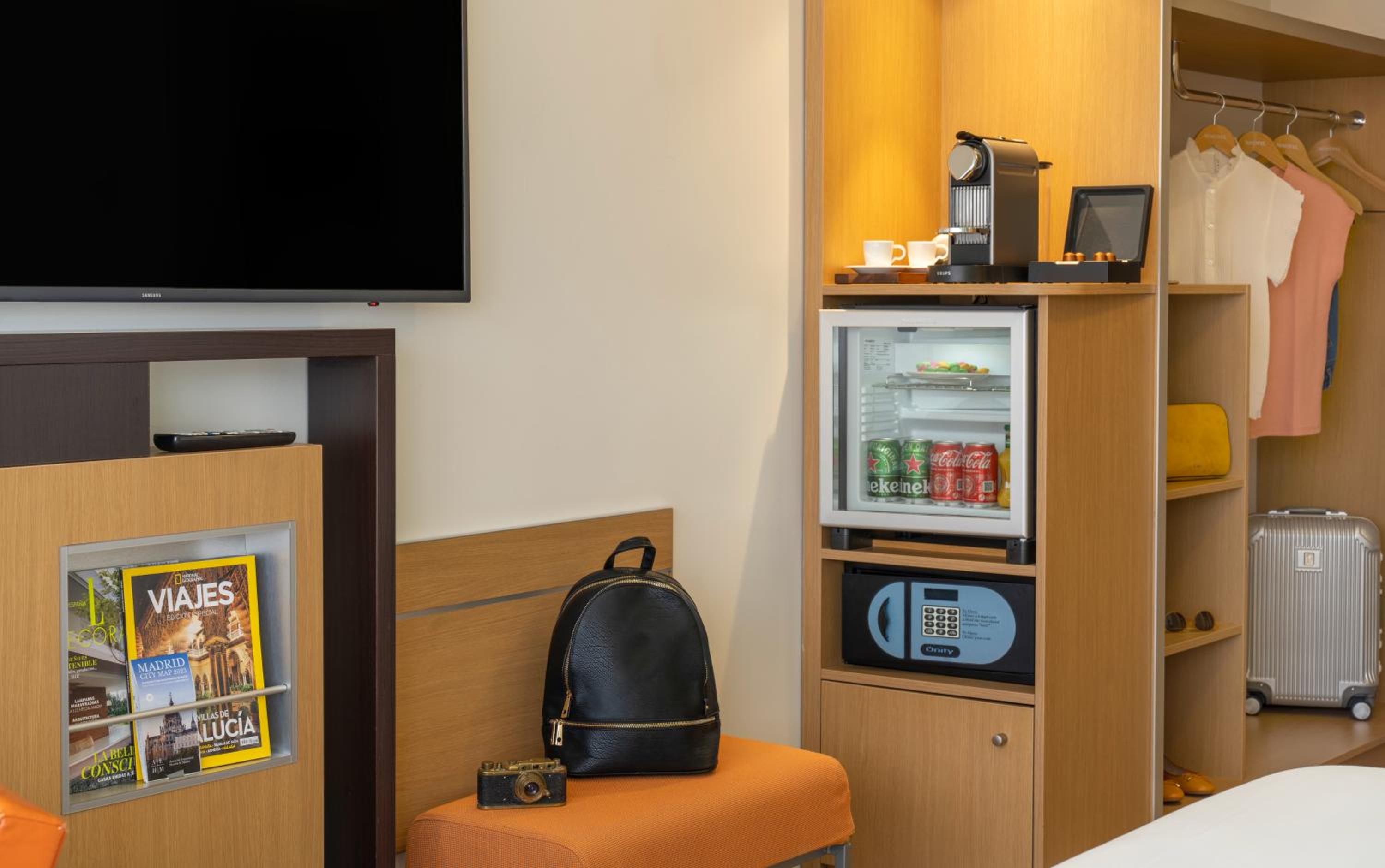 Superior Queen Room - Plaza Building - Photo 12