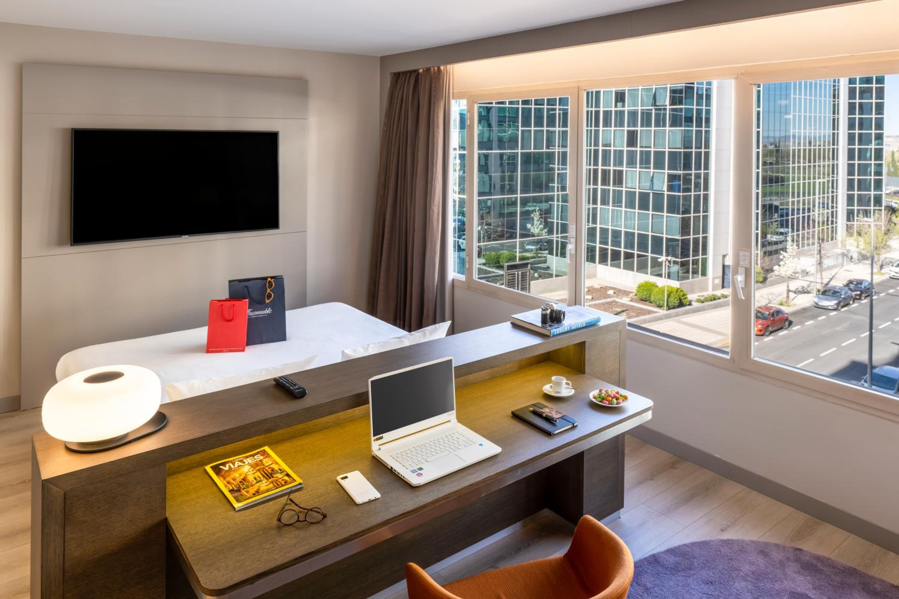 Junior Suite with Lounge Area
