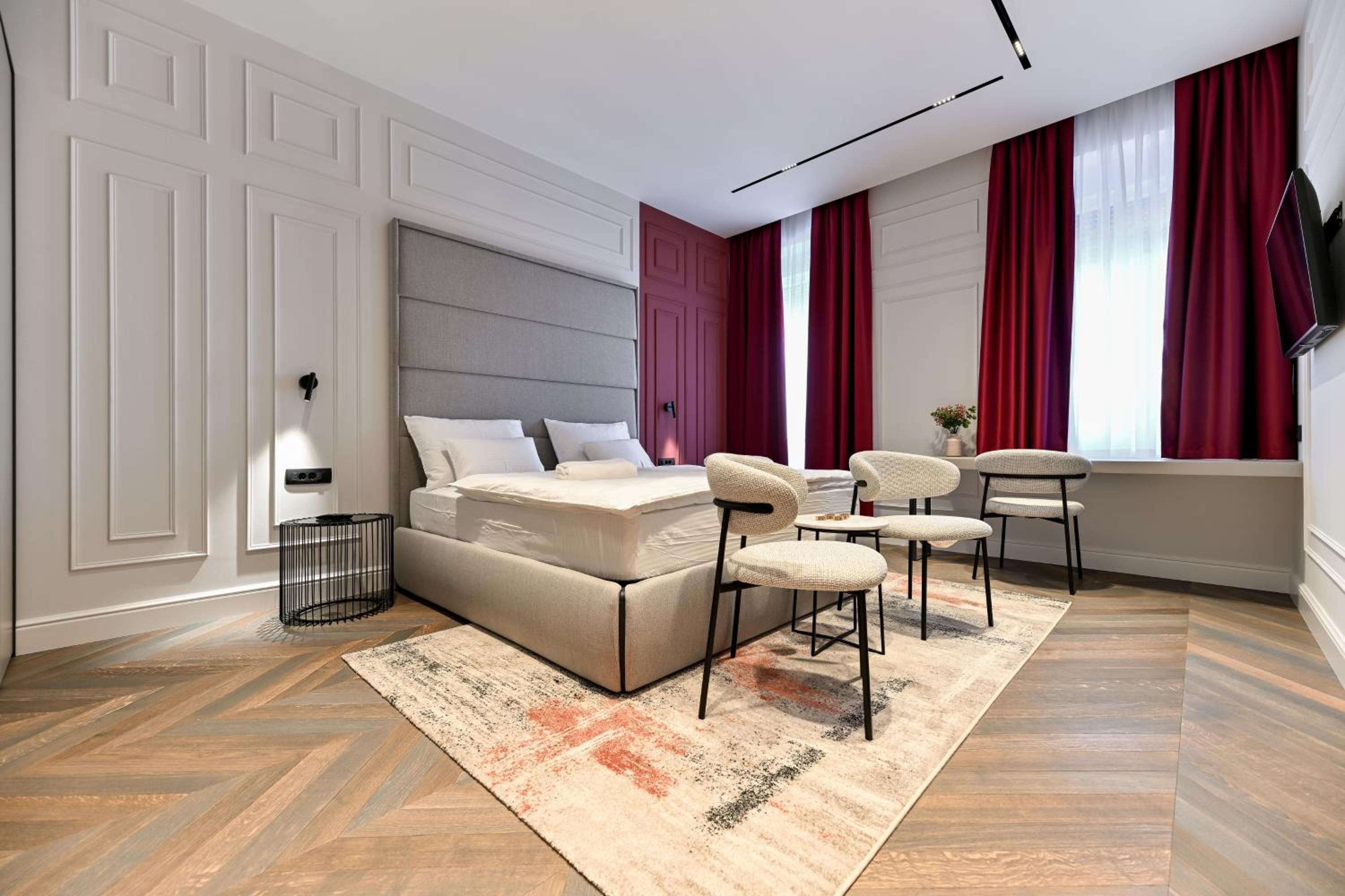 Deluxe Studio - Photo 1