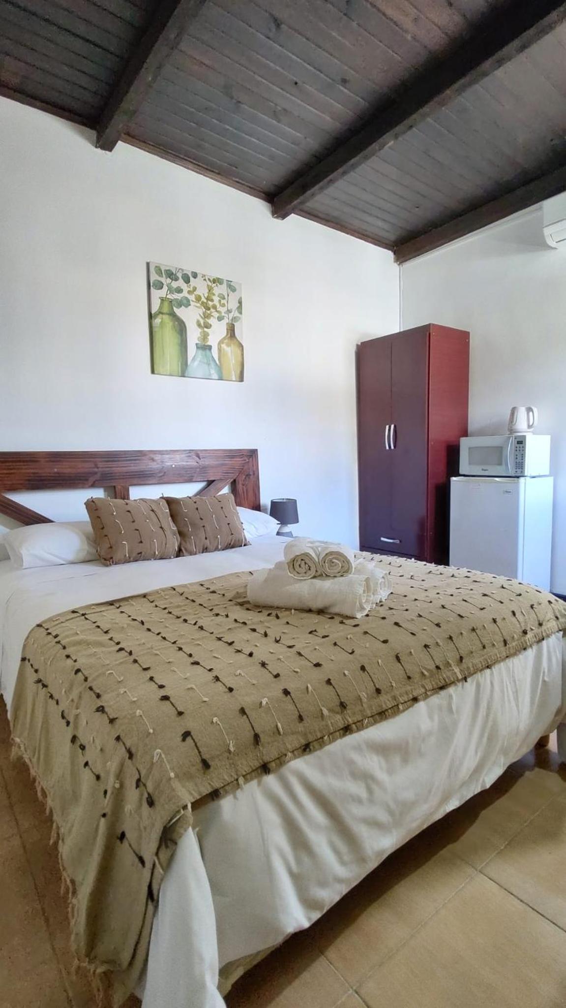 Double Room with Private Bathroom photo 1