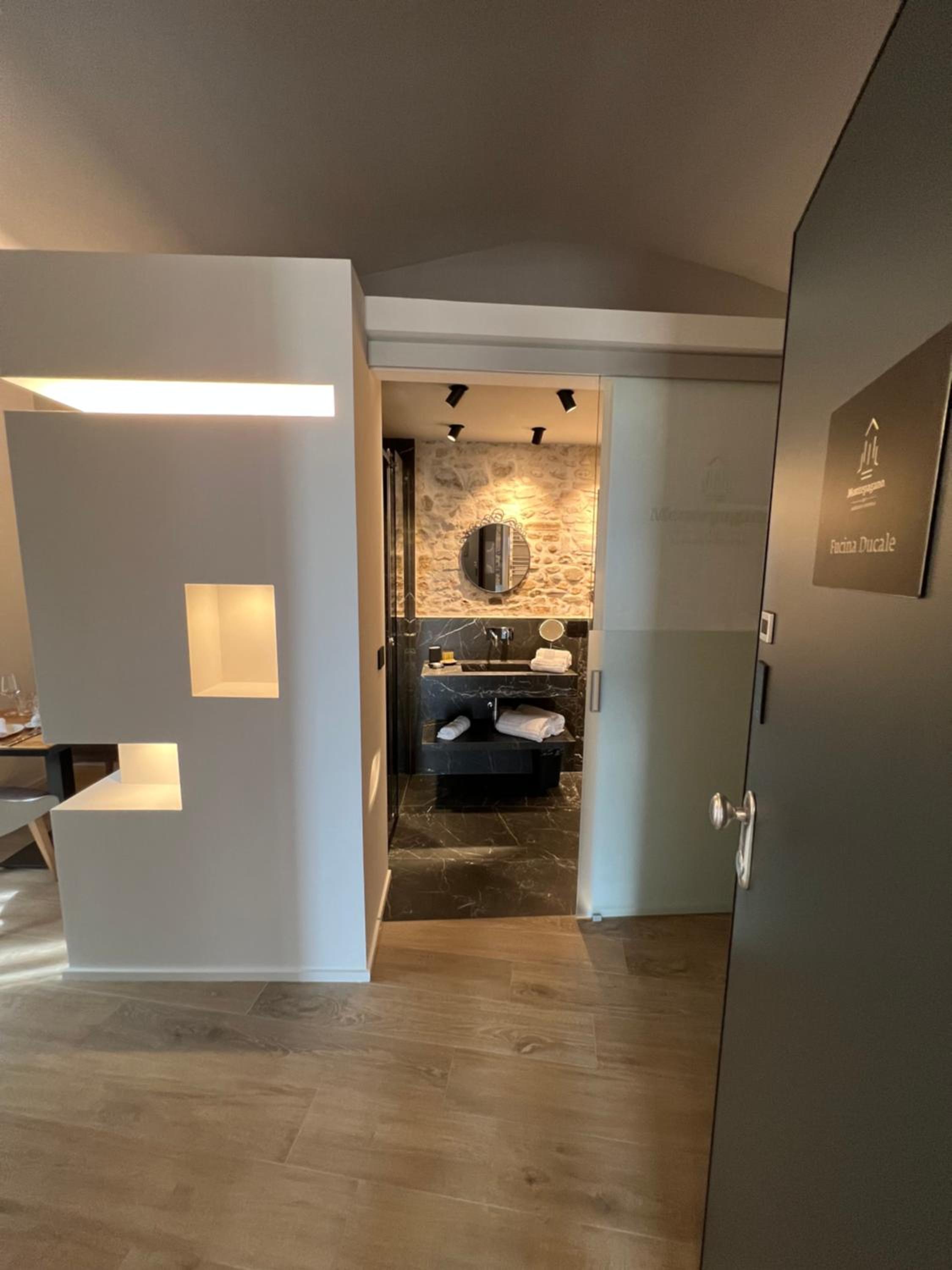 Junior Suite - Photo 8