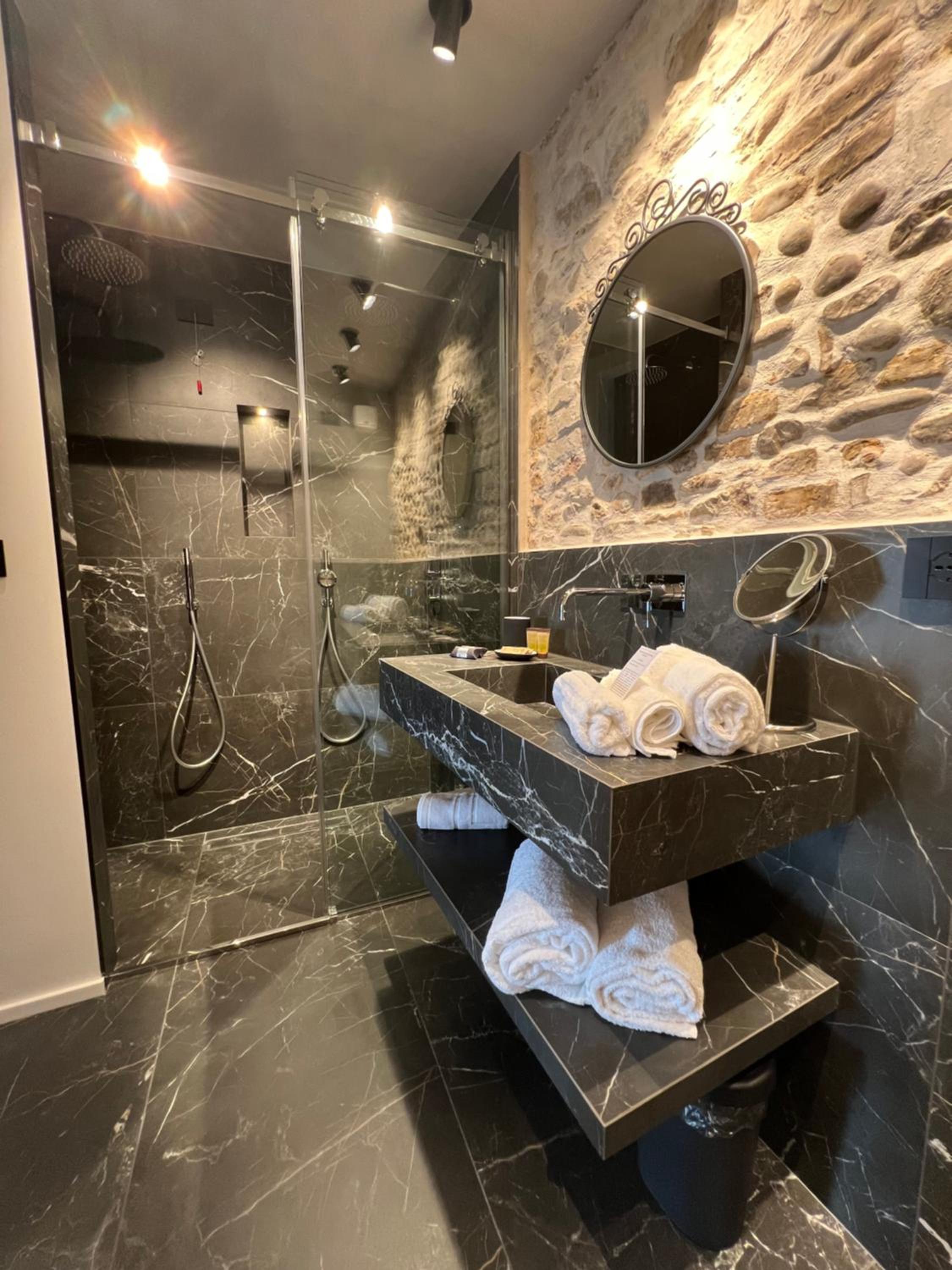 Junior Suite - Photo 6