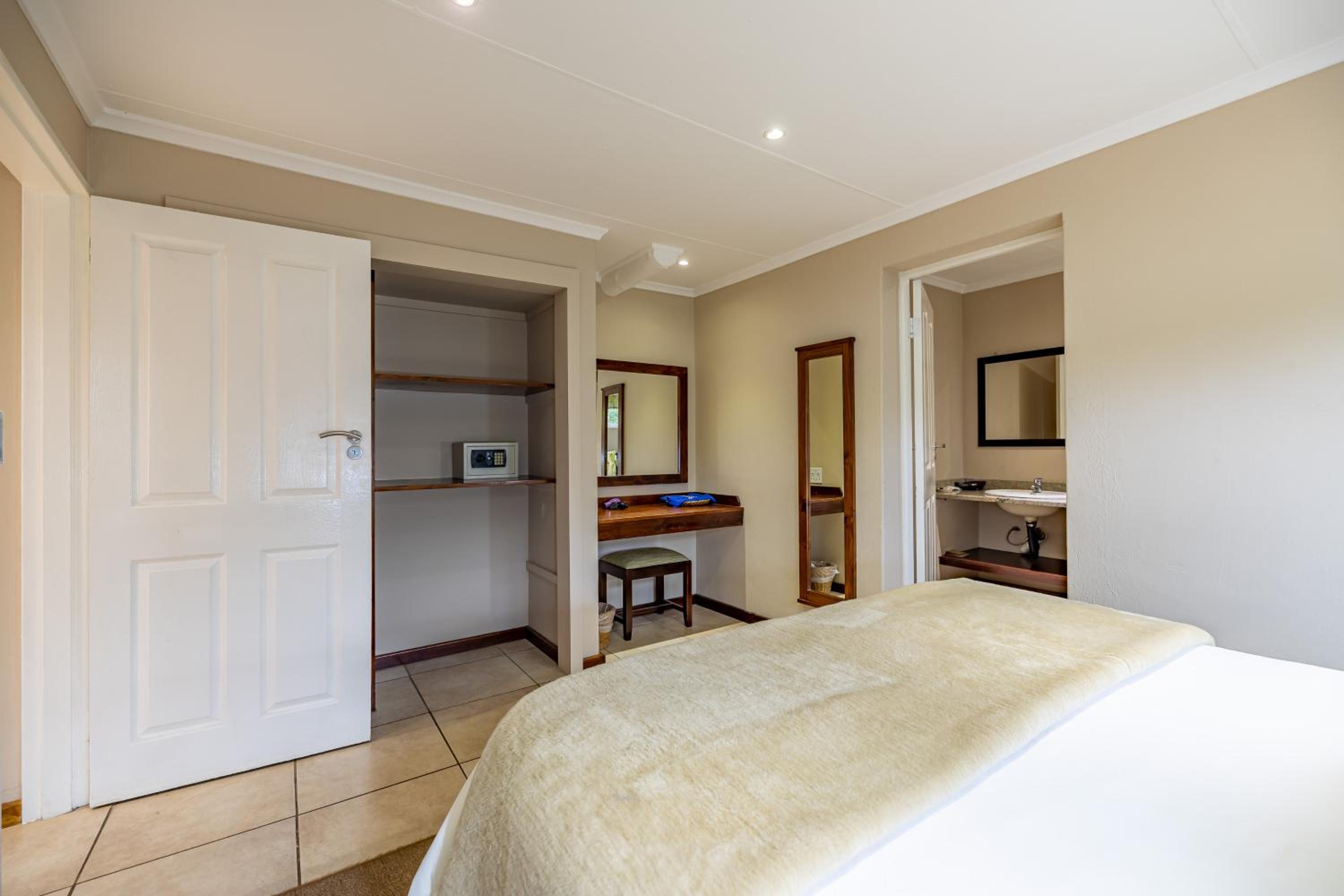 Six-Sleeper Family Unit - Photo 1